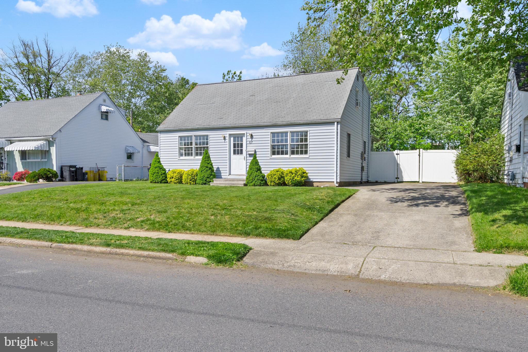 87 PENNWOOD DRIVE