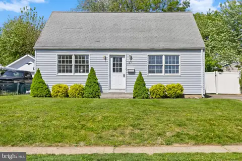 87 Pennwood Drive, Trenton, NJ MLS: NJME2081456