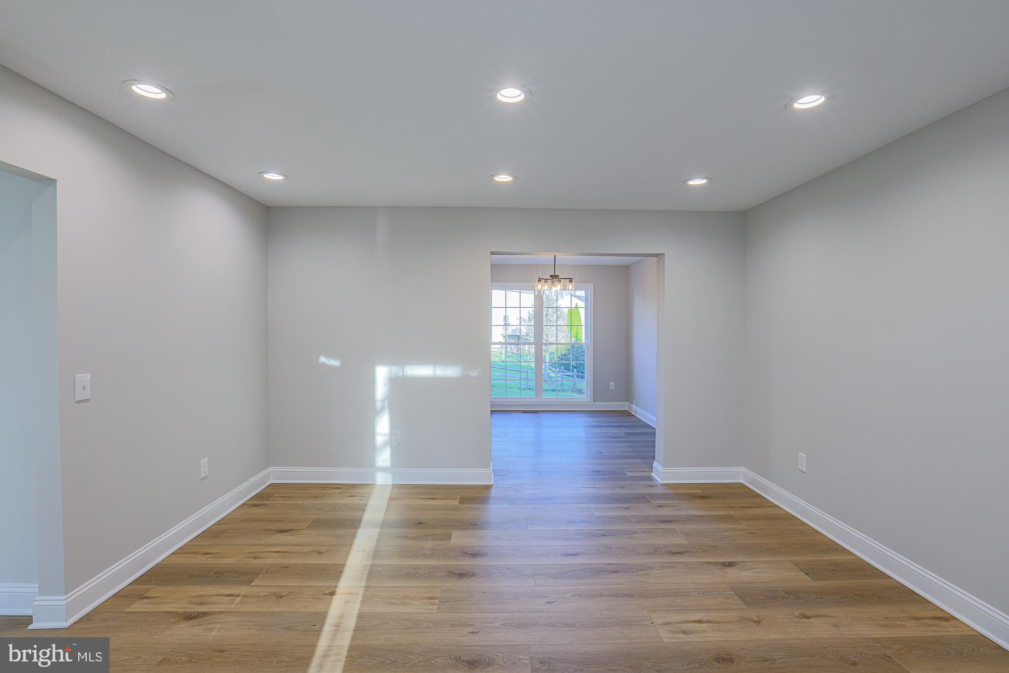 ROLLING RIDGE - Residential