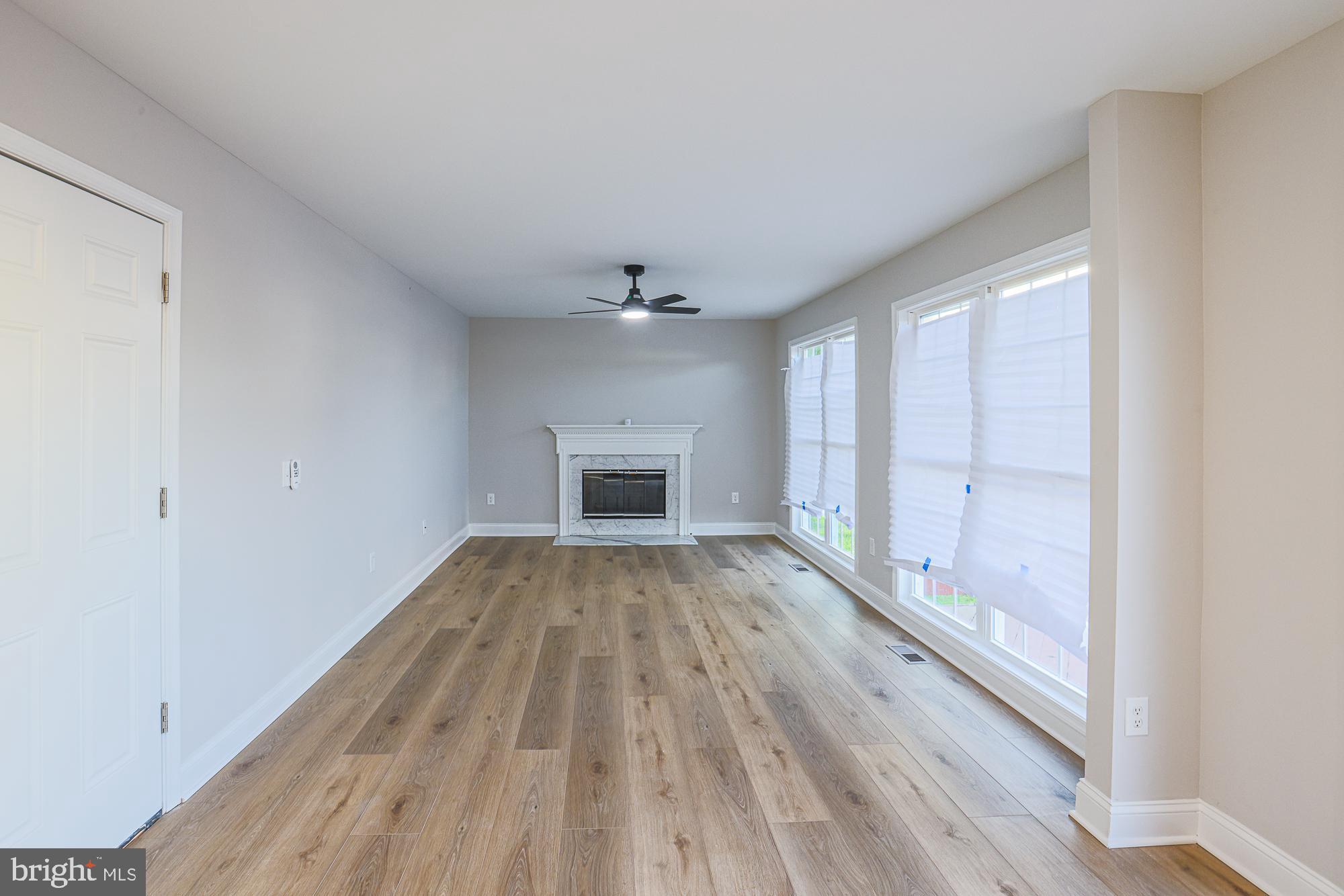 ROLLING RIDGE - Residential