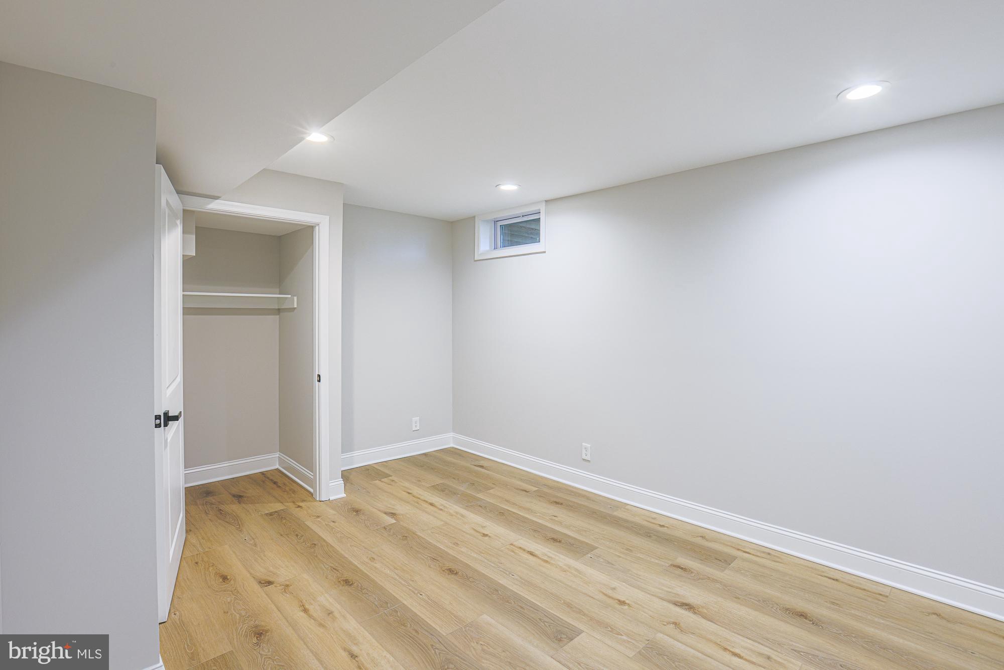 ROLLING RIDGE - Residential