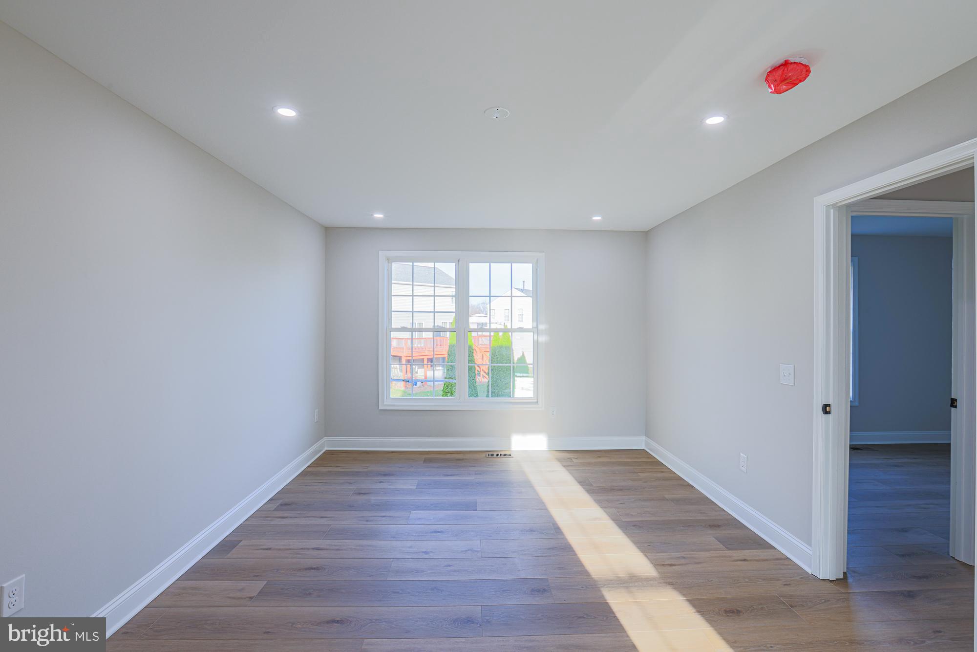 ROLLING RIDGE - Residential