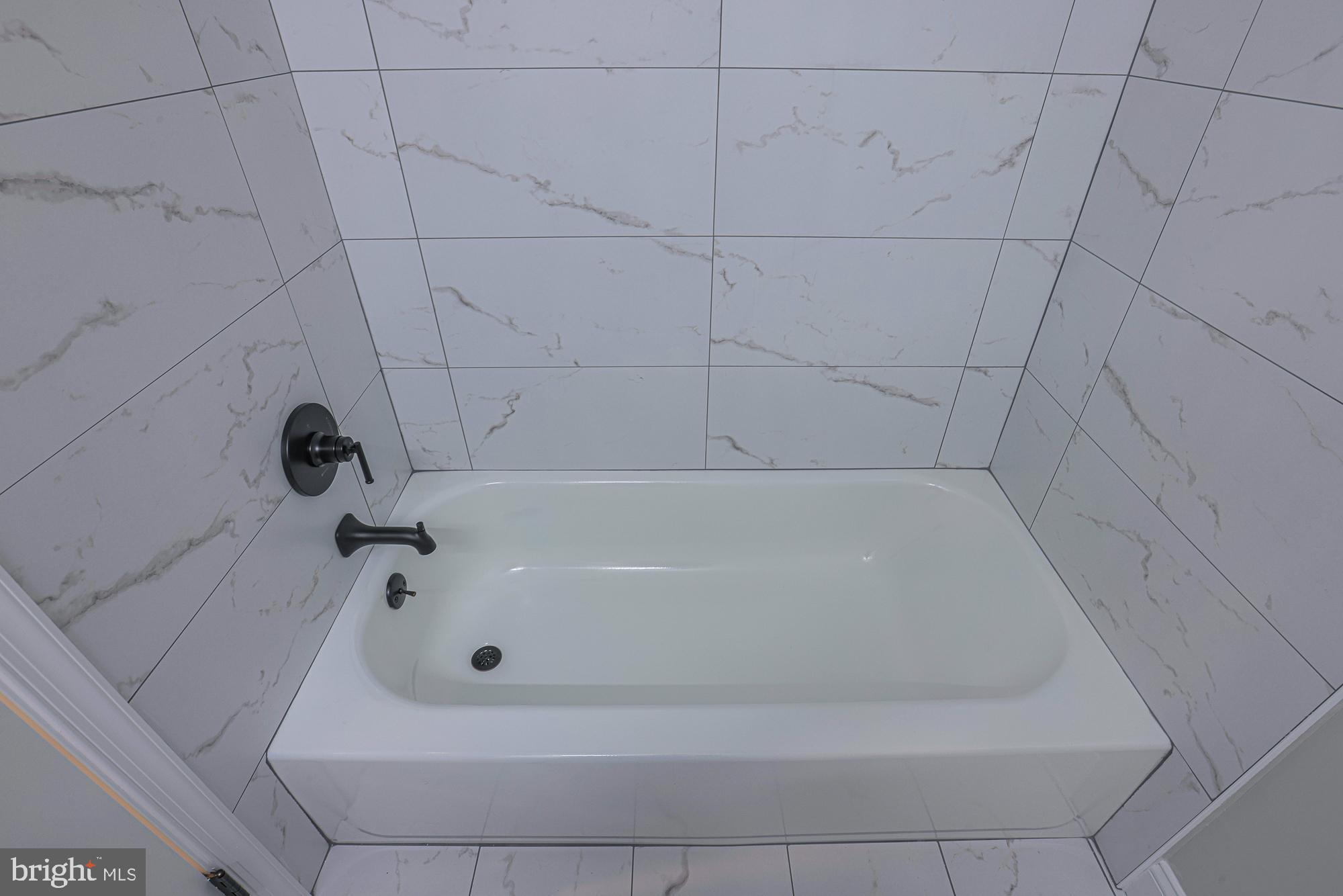 ROLLING RIDGE - Residential