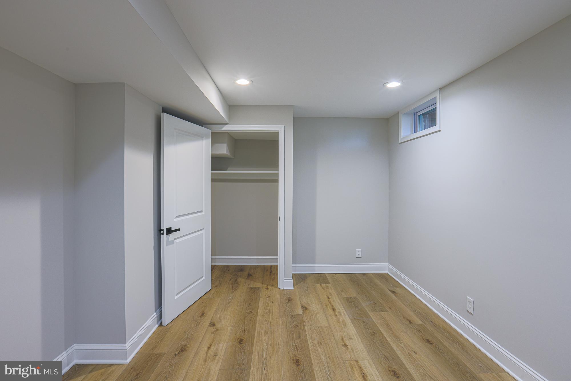 ROLLING RIDGE - Residential