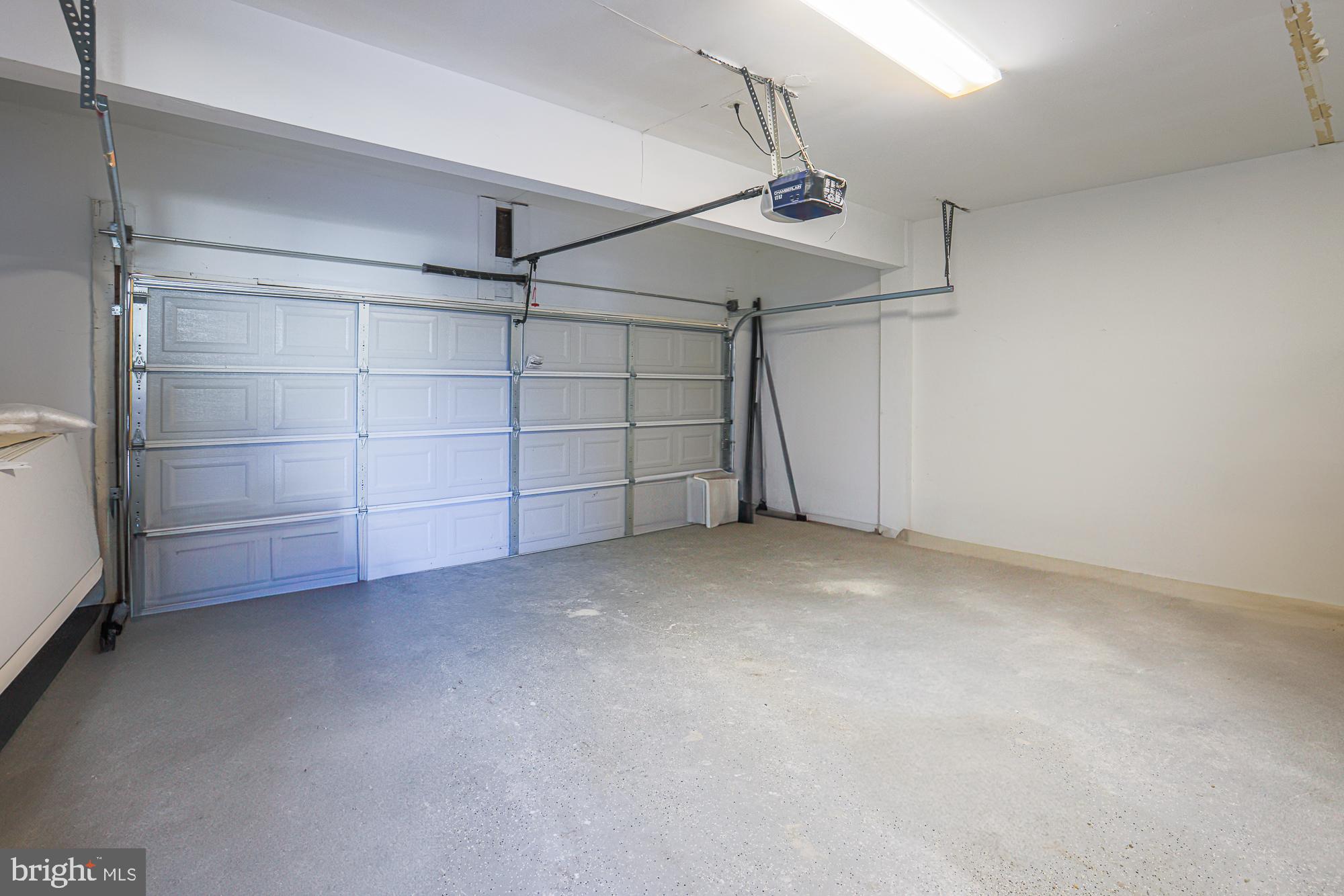 ROLLING RIDGE - Residential