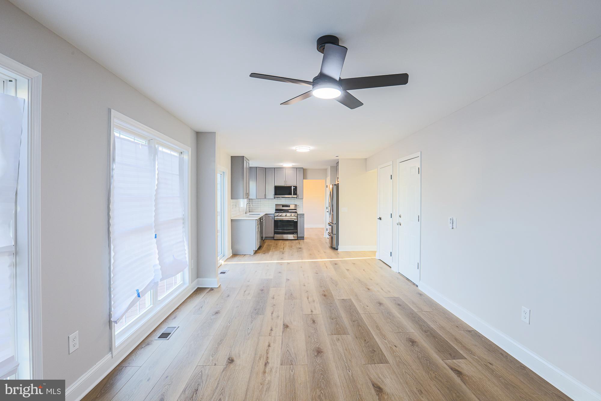 ROLLING RIDGE - Residential