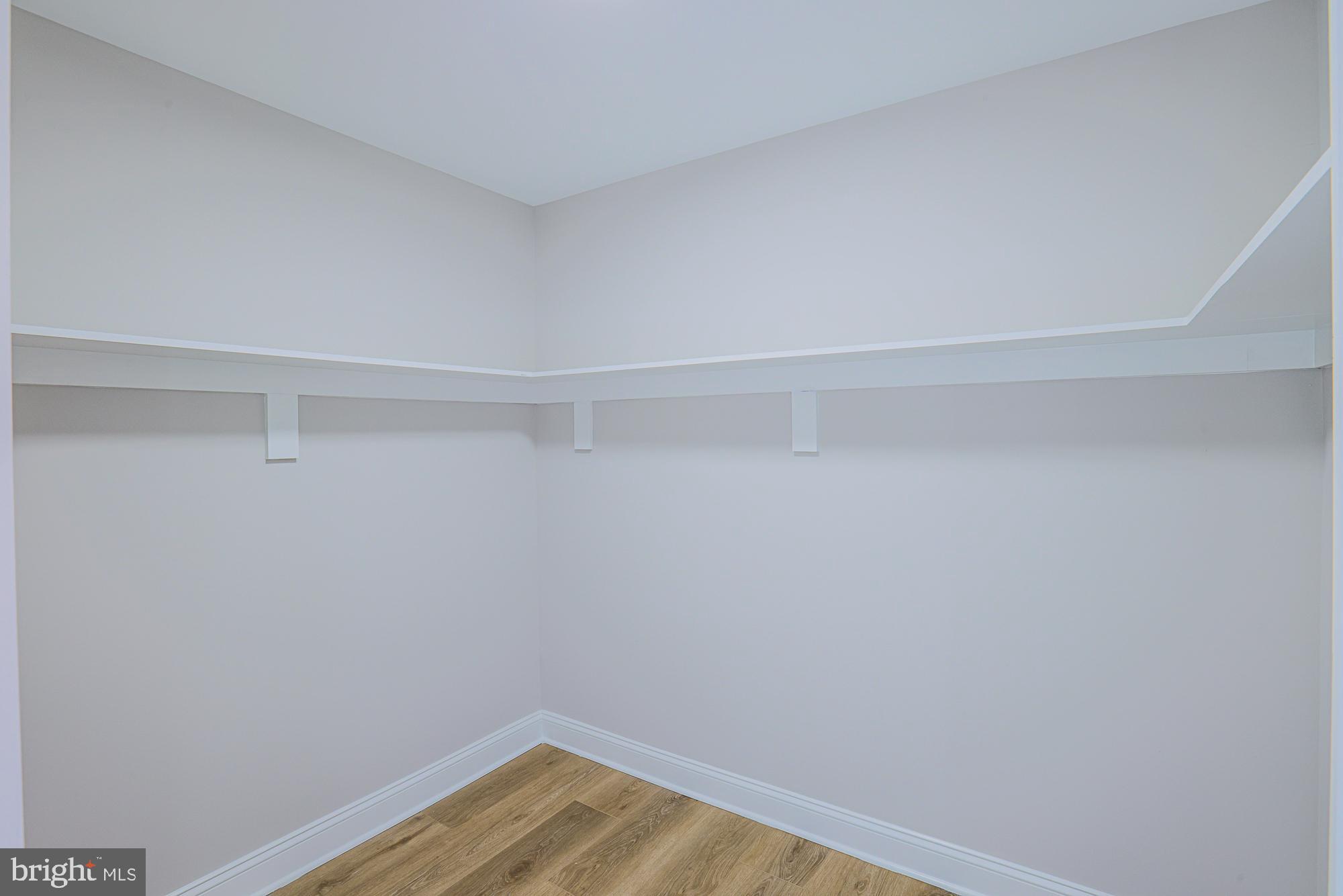 ROLLING RIDGE - Residential