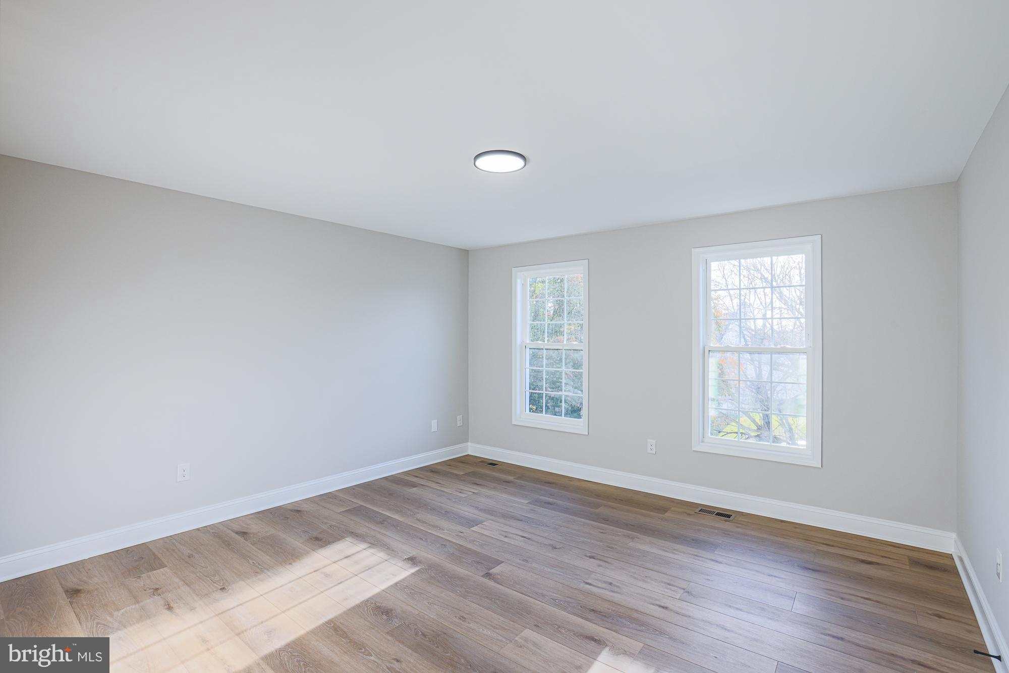 ROLLING RIDGE - Residential