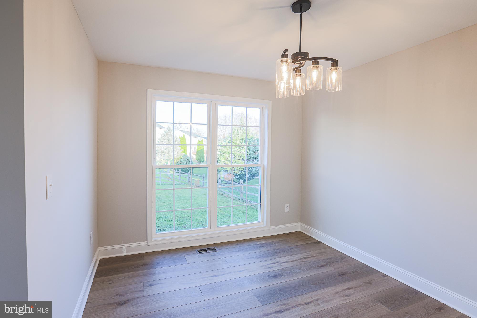 ROLLING RIDGE - Residential