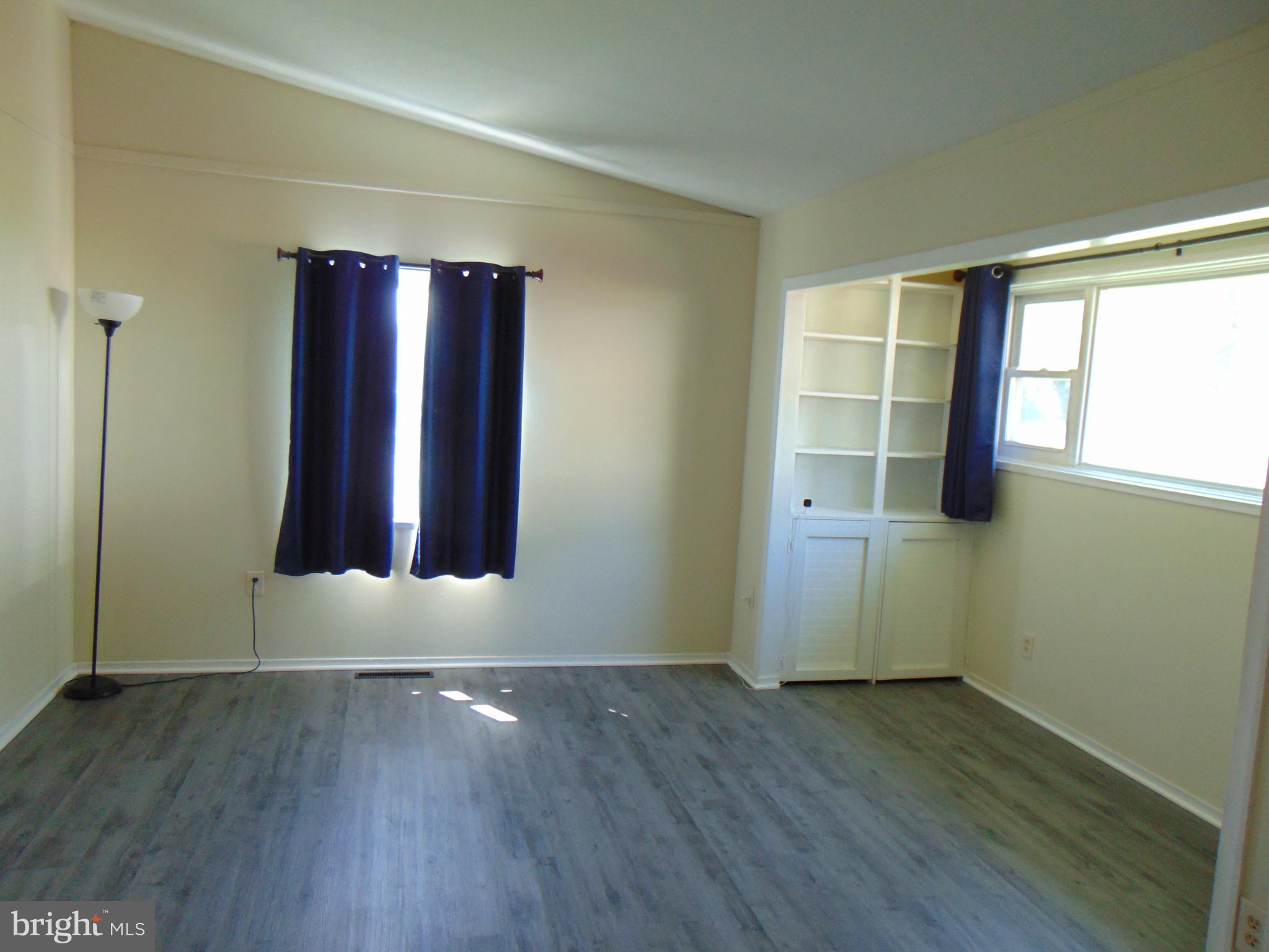 LINDEN HILLS - Residential