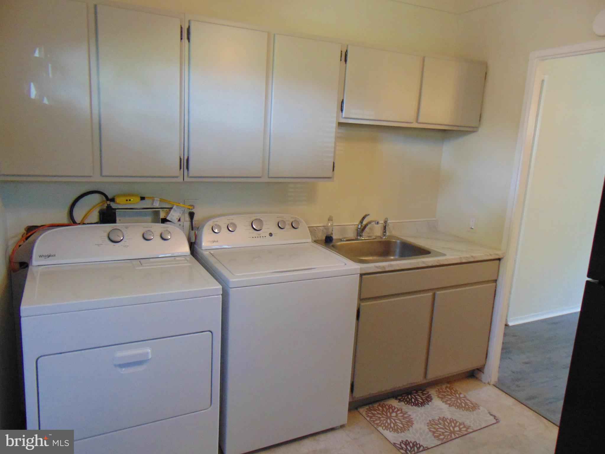 LINDEN HILLS - Residential