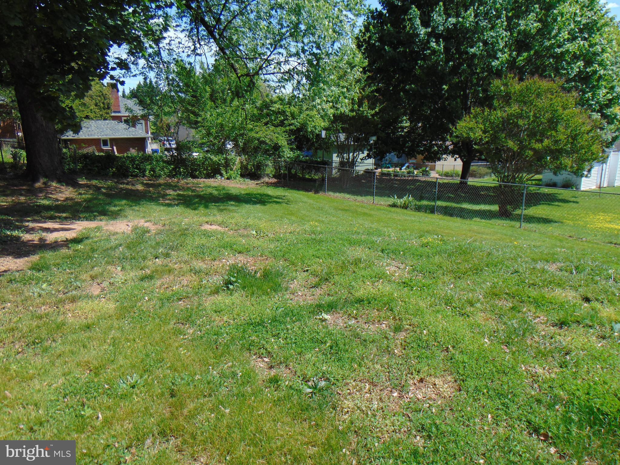 LINDEN HILLS - Residential