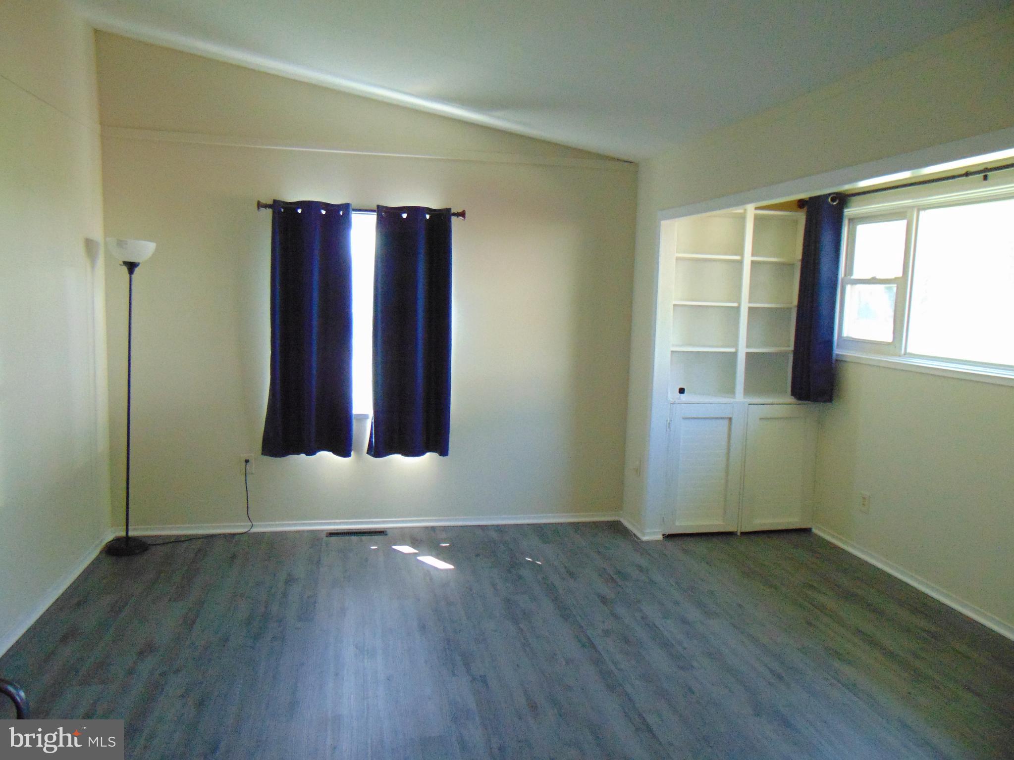 LINDEN HILLS - Residential