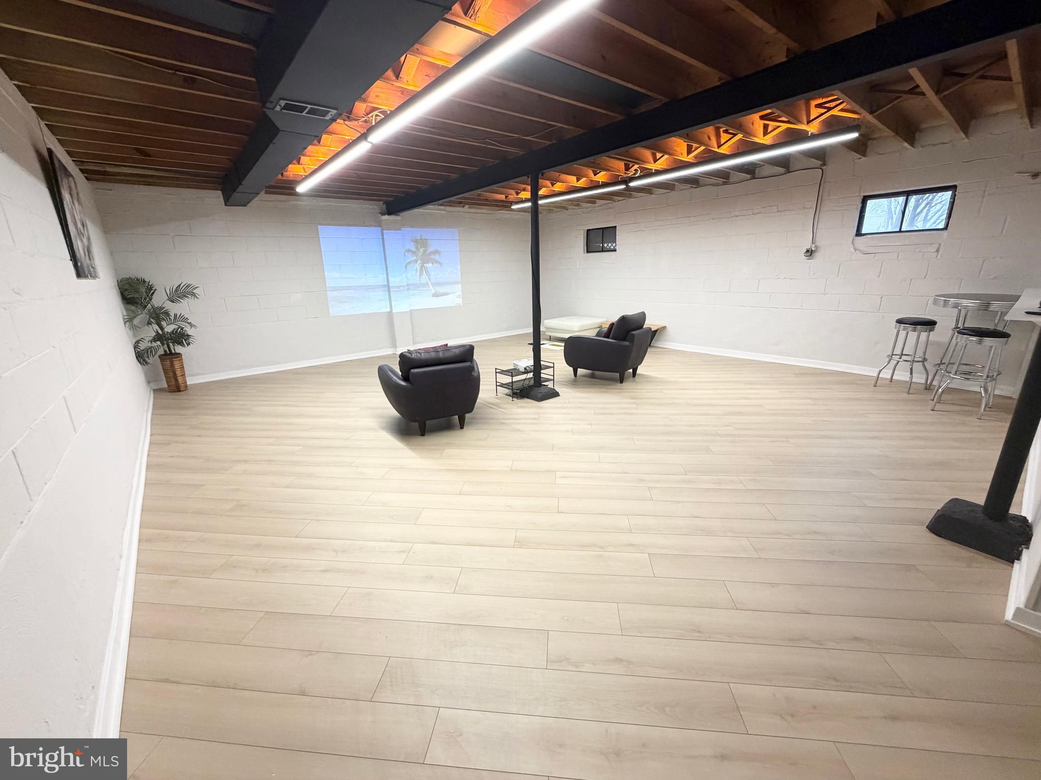 CALVERTON - Residential