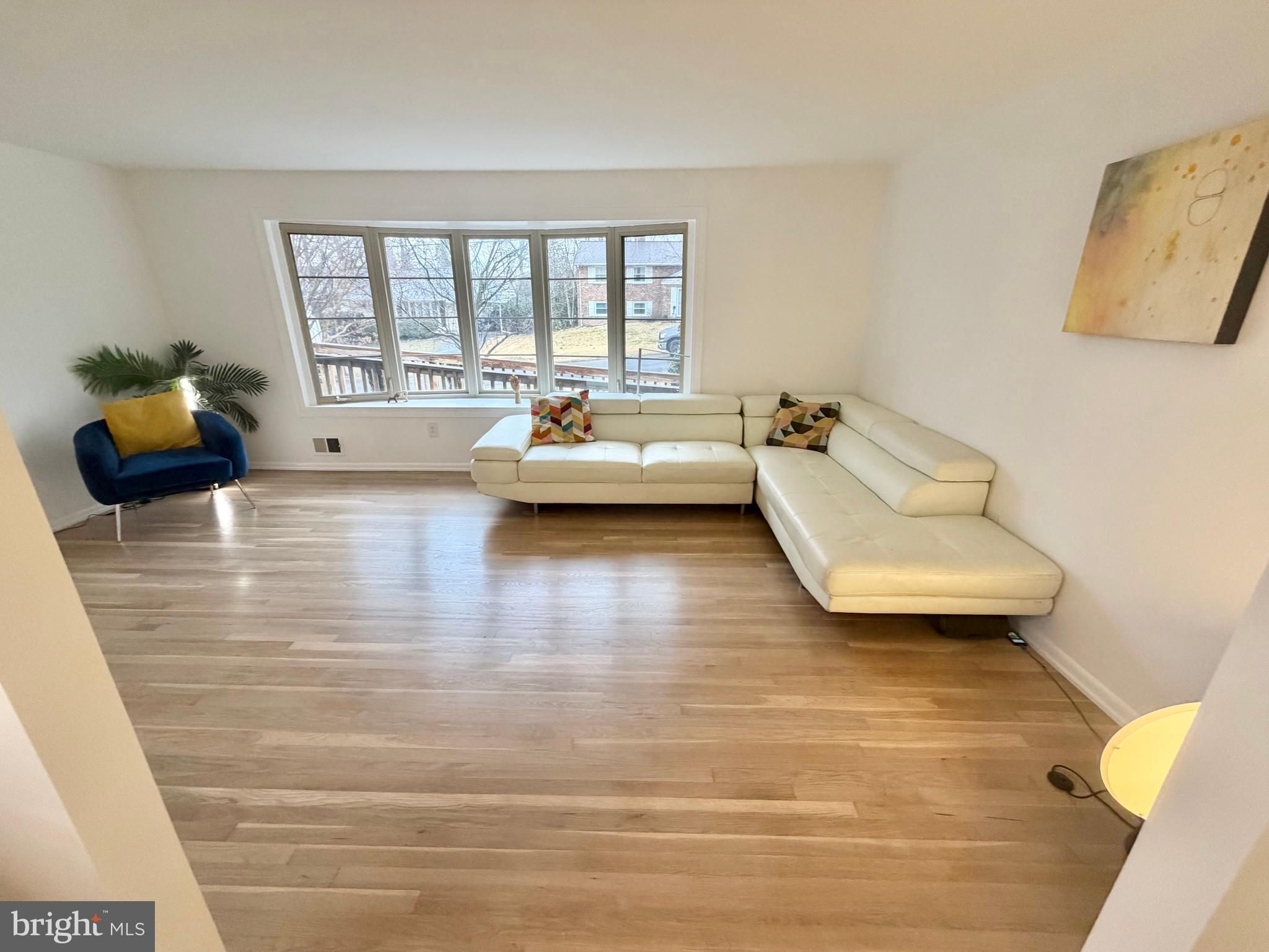 CALVERTON - Residential