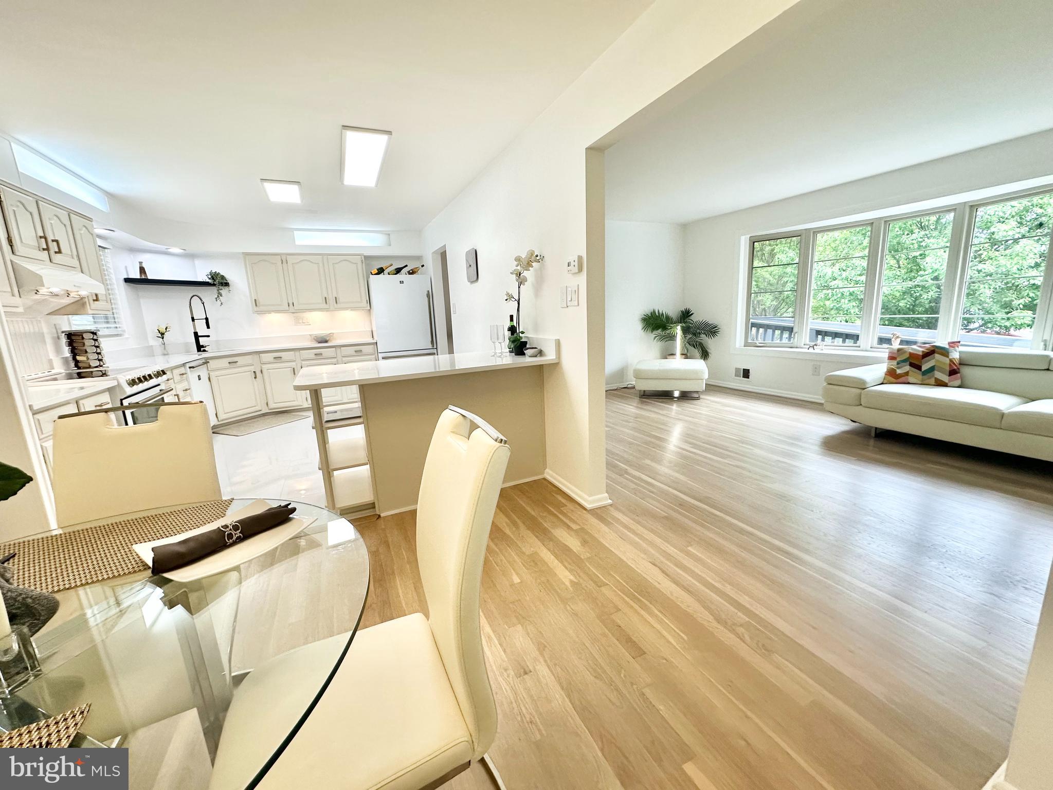 CALVERTON - Residential