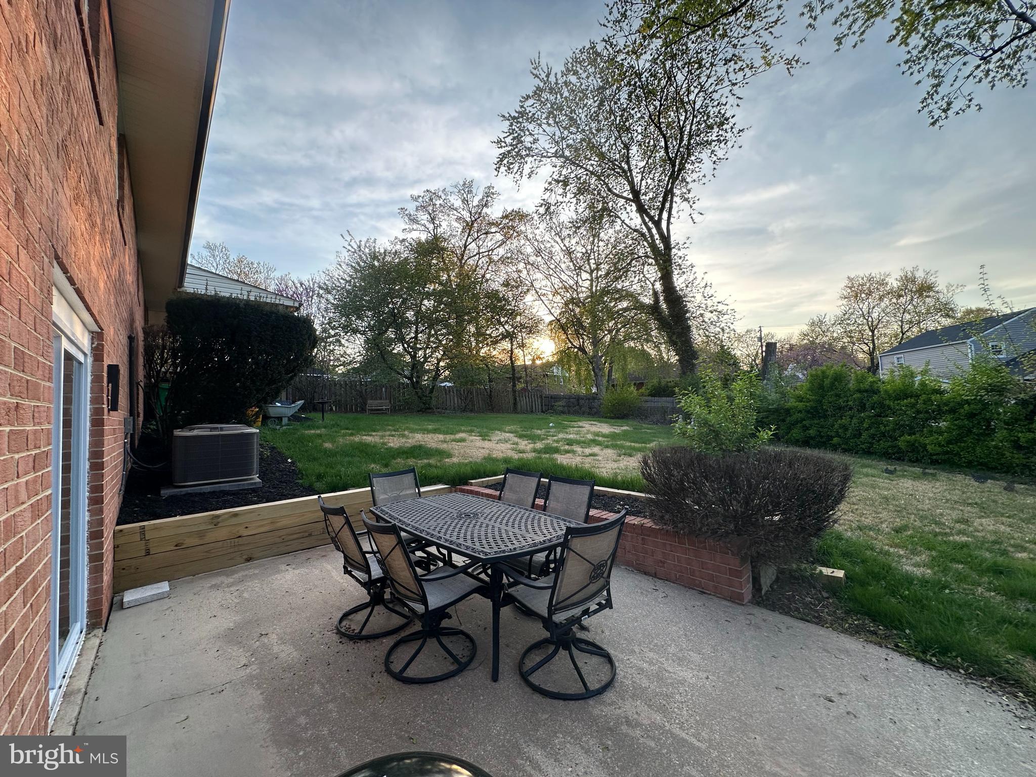 CALVERTON - Residential