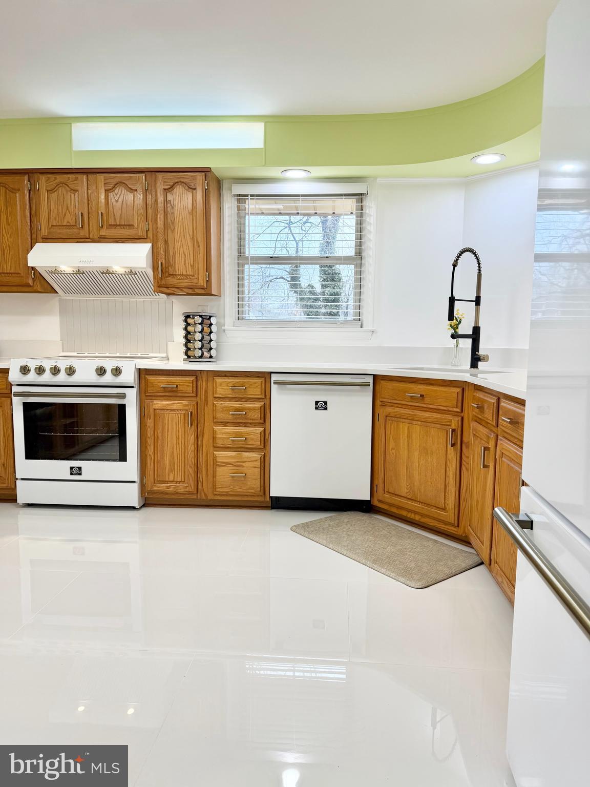 CALVERTON - Residential