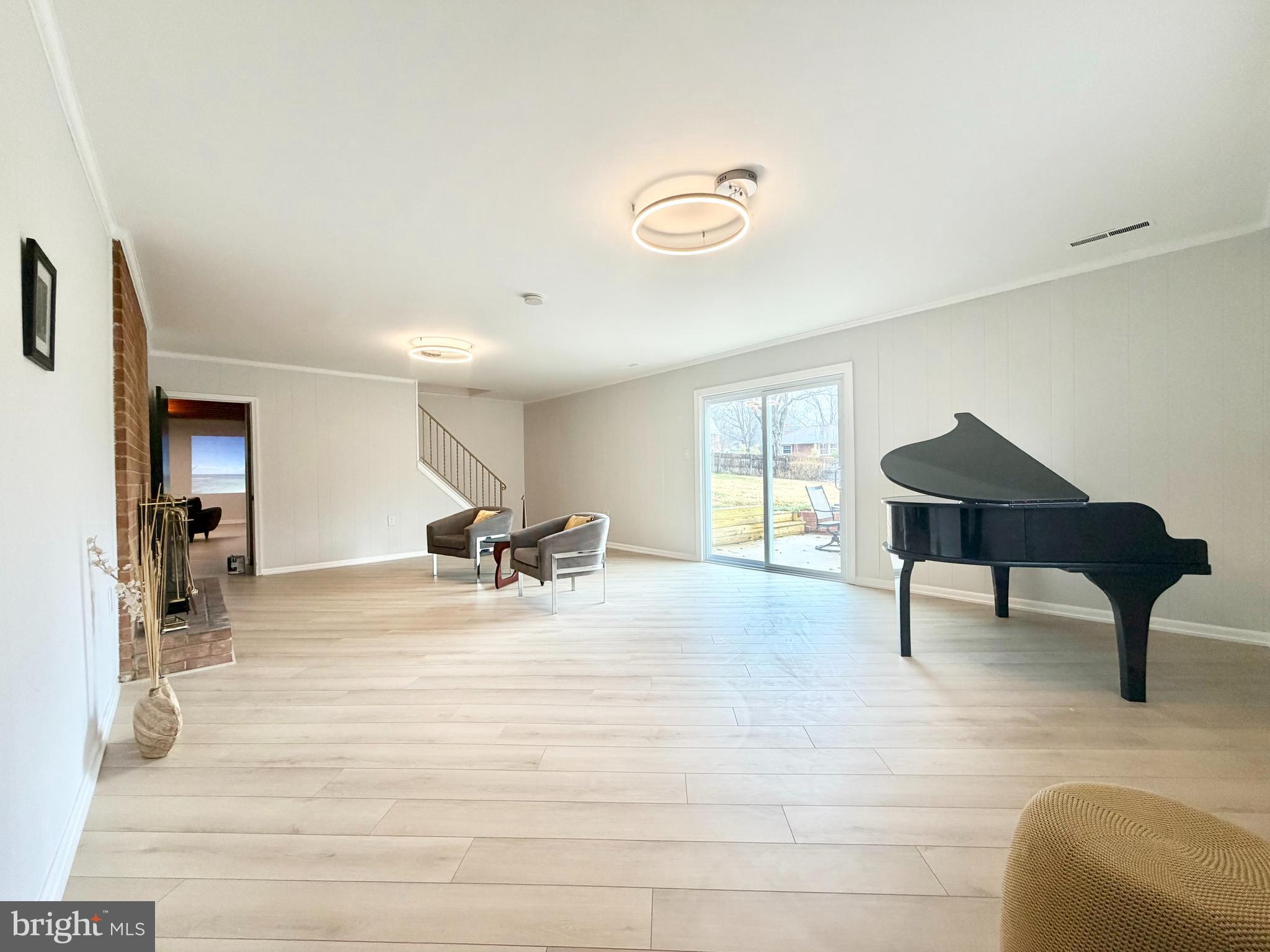 CALVERTON - Residential