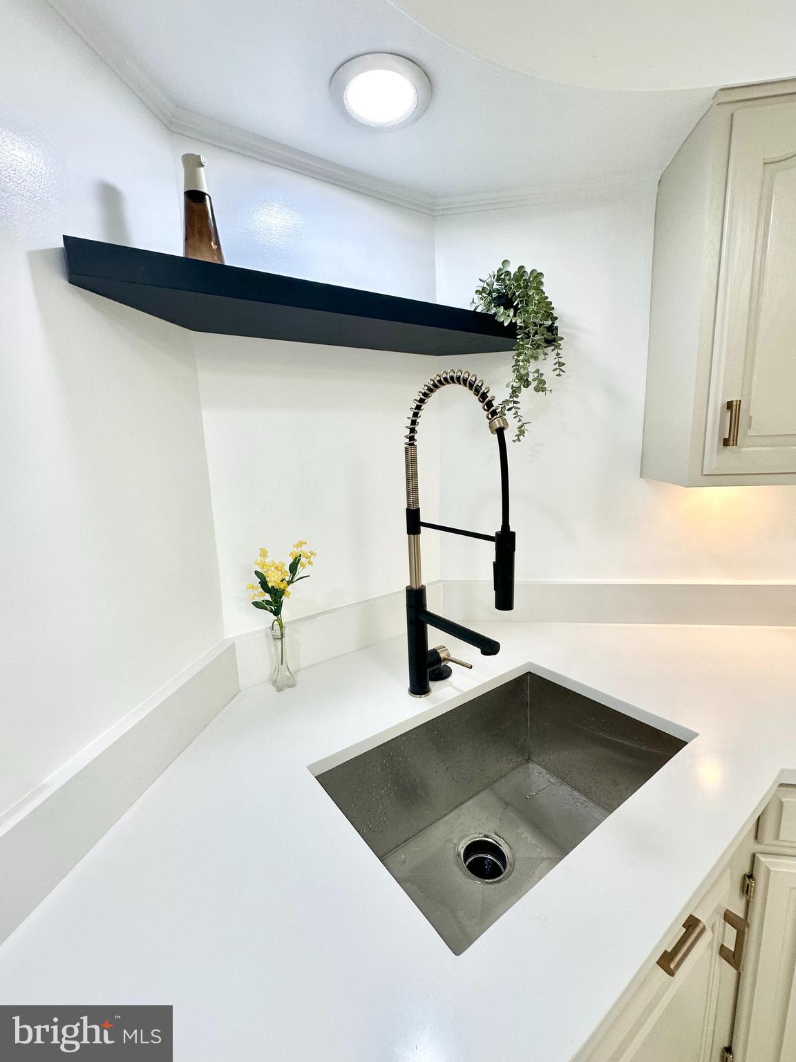 CALVERTON - Residential