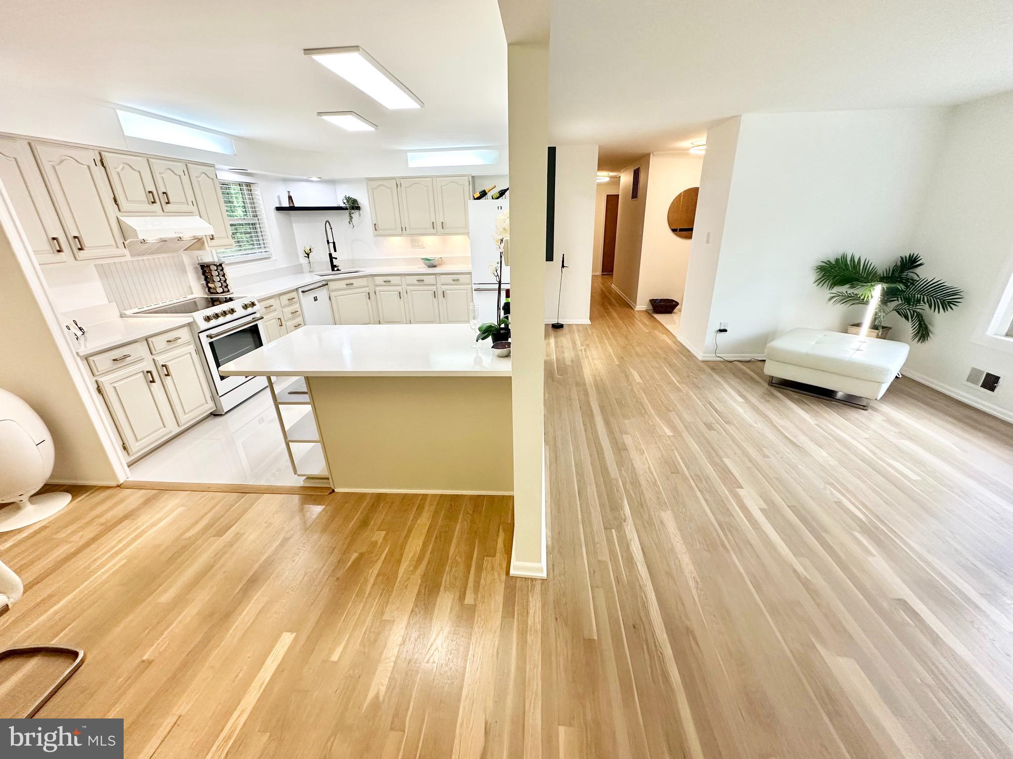 CALVERTON - Residential