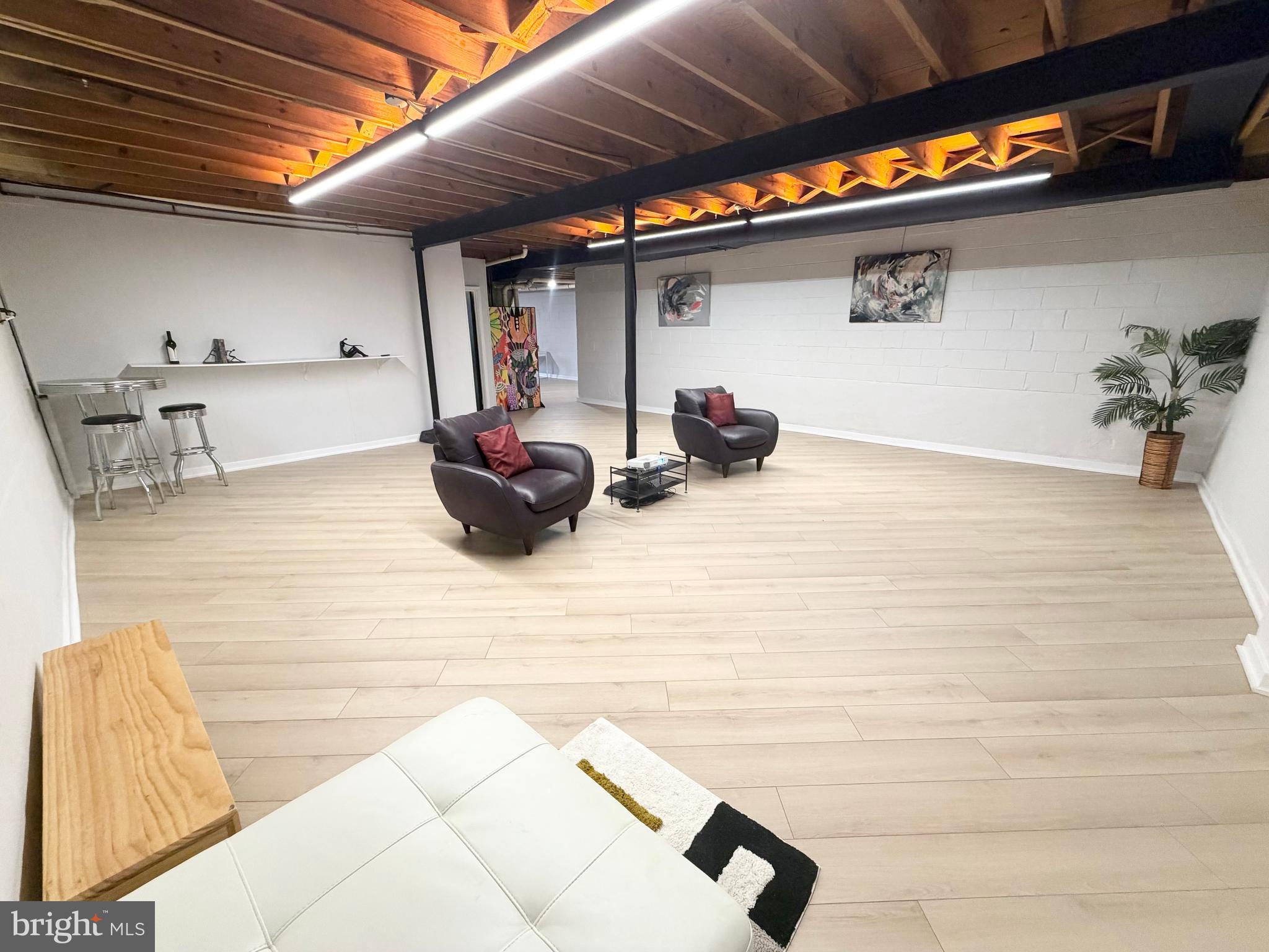 CALVERTON - Residential