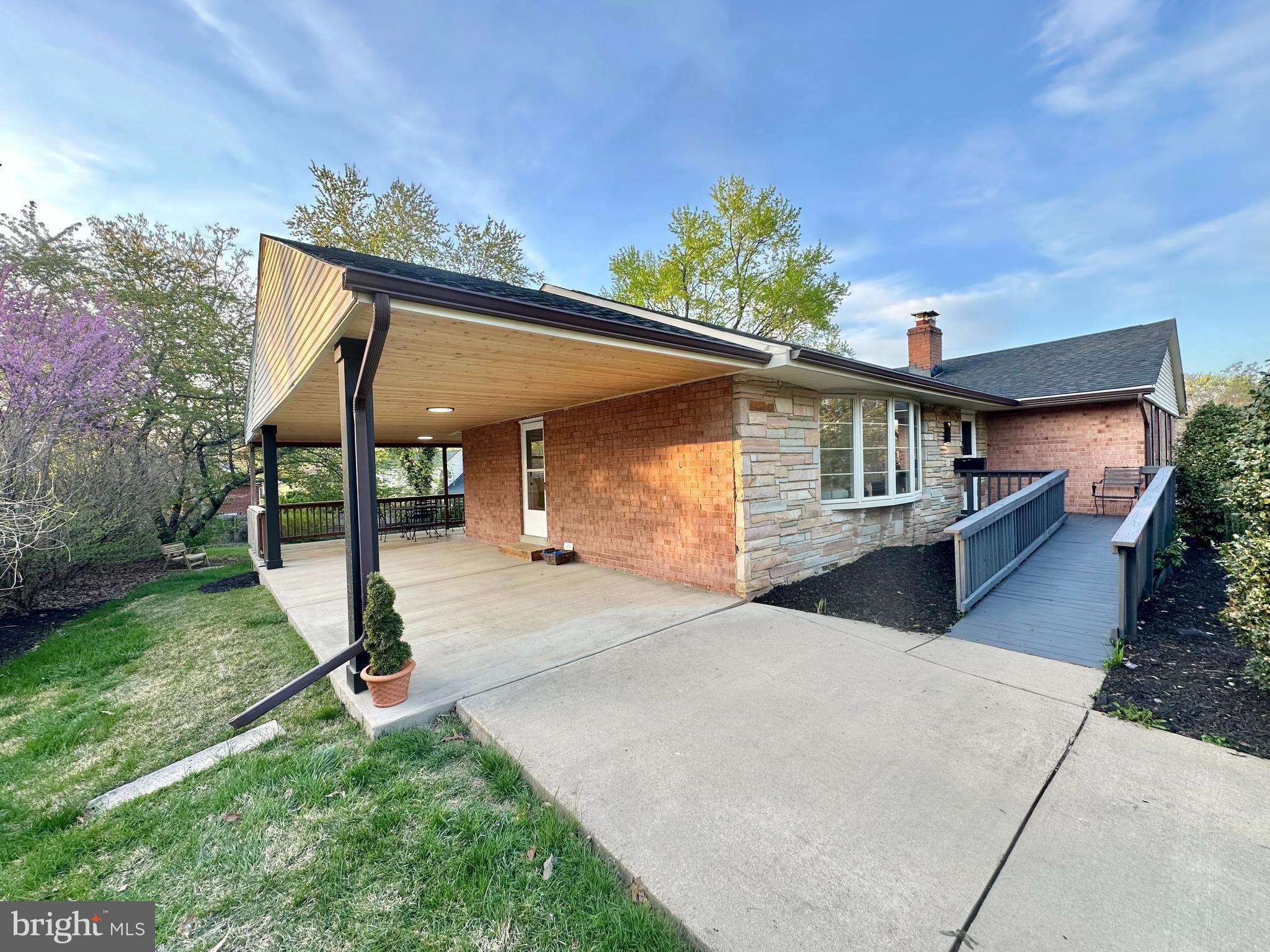 CALVERTON - Residential