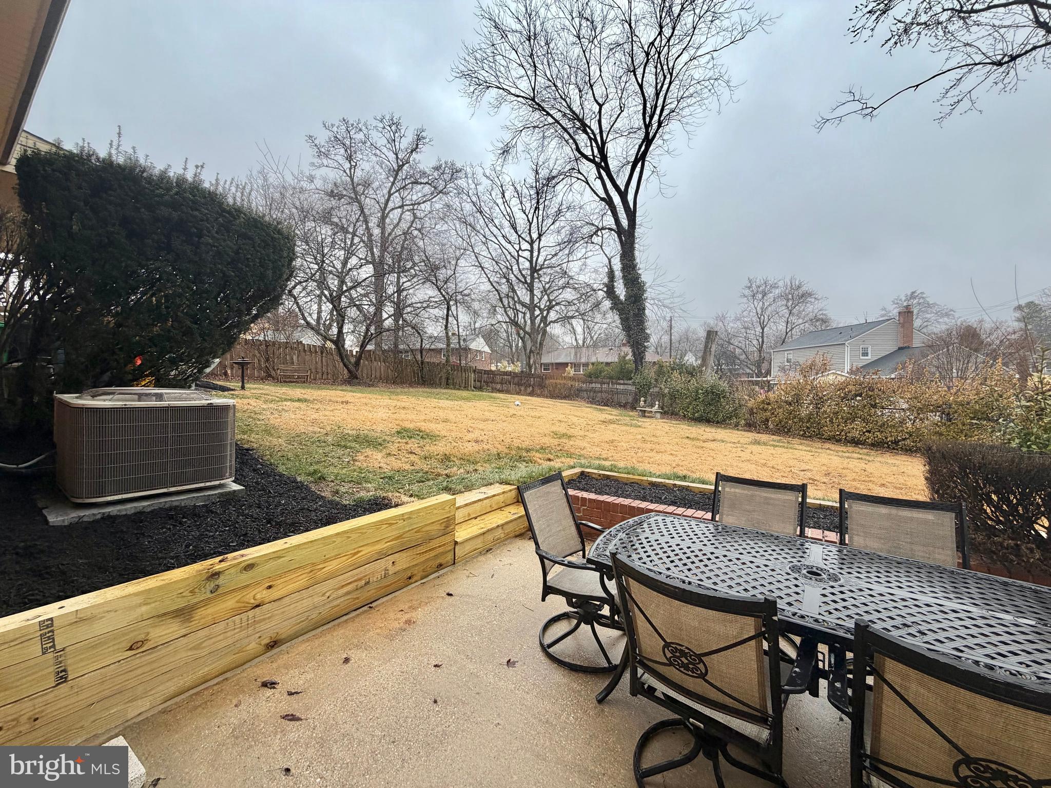 CALVERTON - Residential