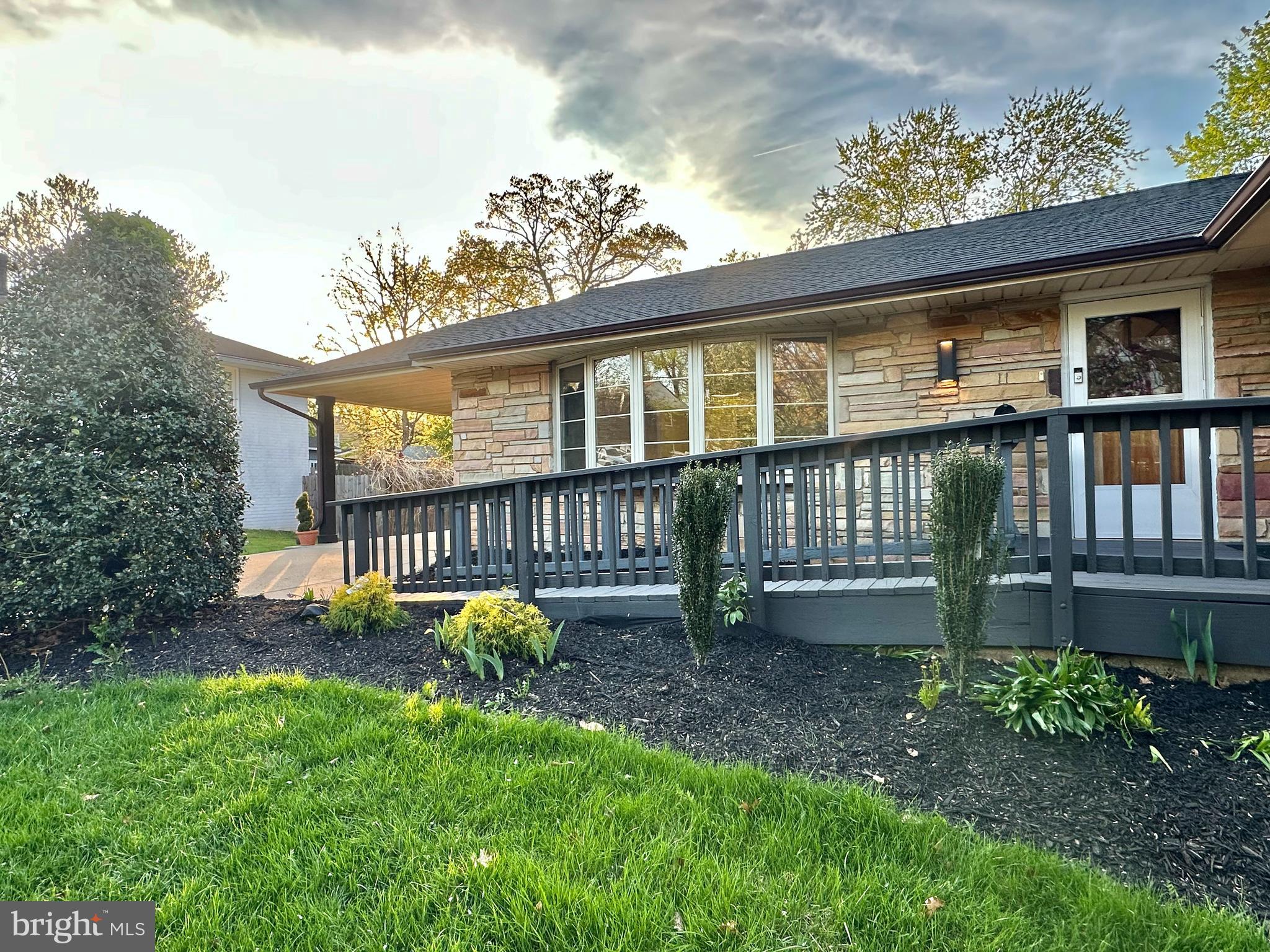 CALVERTON - Residential