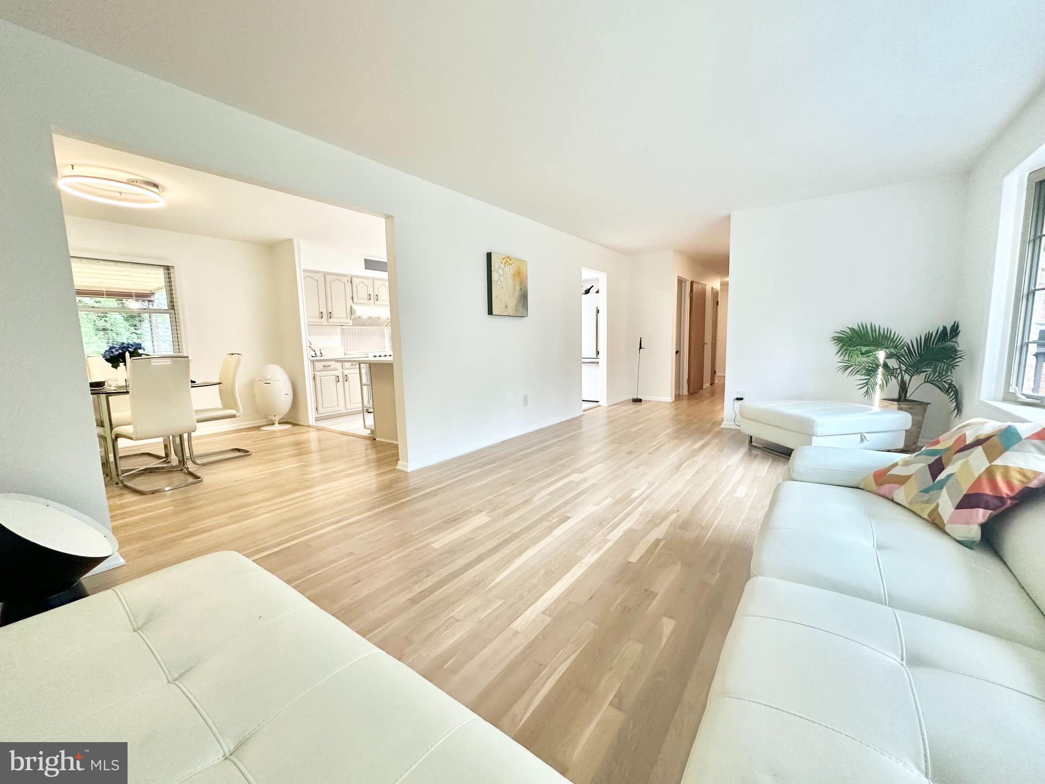 CALVERTON - Residential