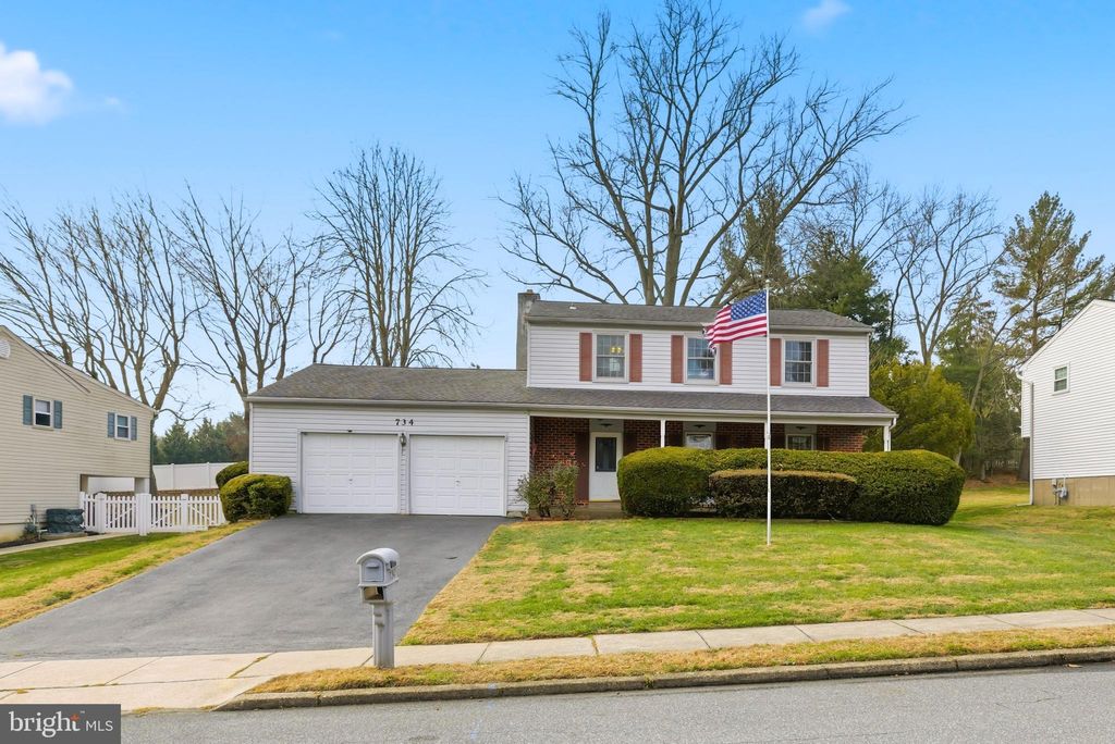 Photo of 734 Burdett Drive, UPPER CHICHESTER, PA 19014 (MLS # PADE2105030)
