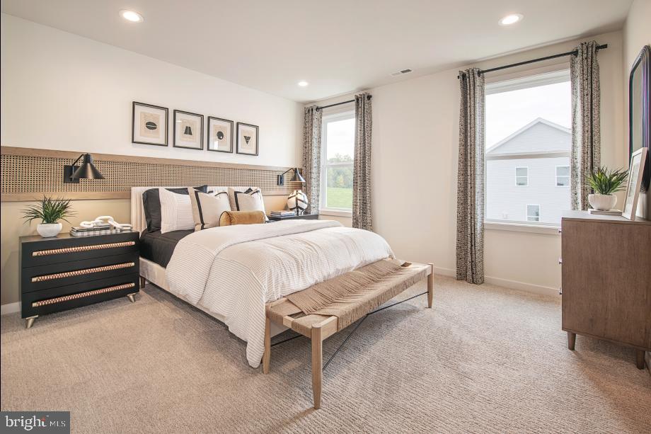 RIVERSTONE CROSSING - Residential