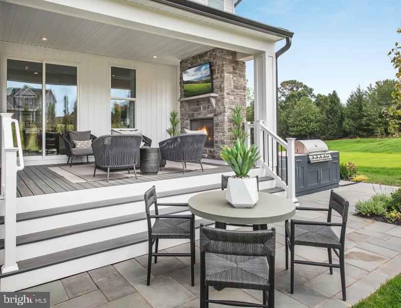 RIVERSTONE CROSSING - Residential