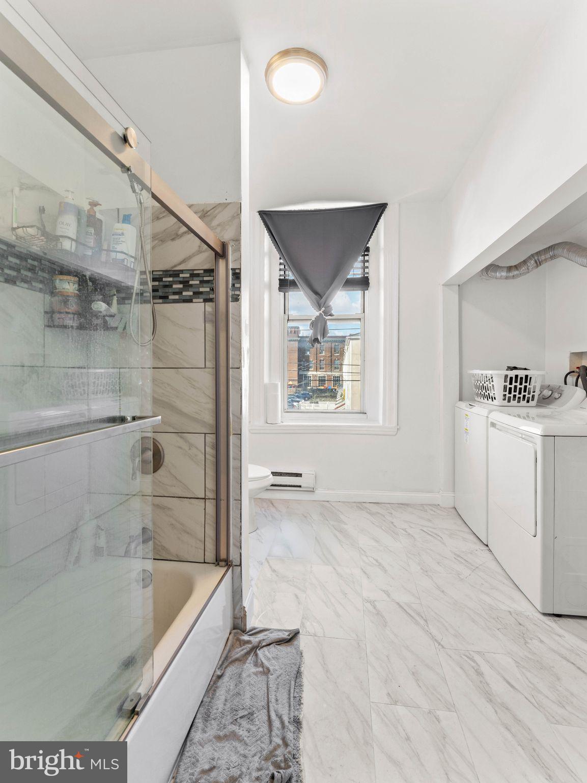 PHILADELPHIA (NORTH) - Commercial Sale