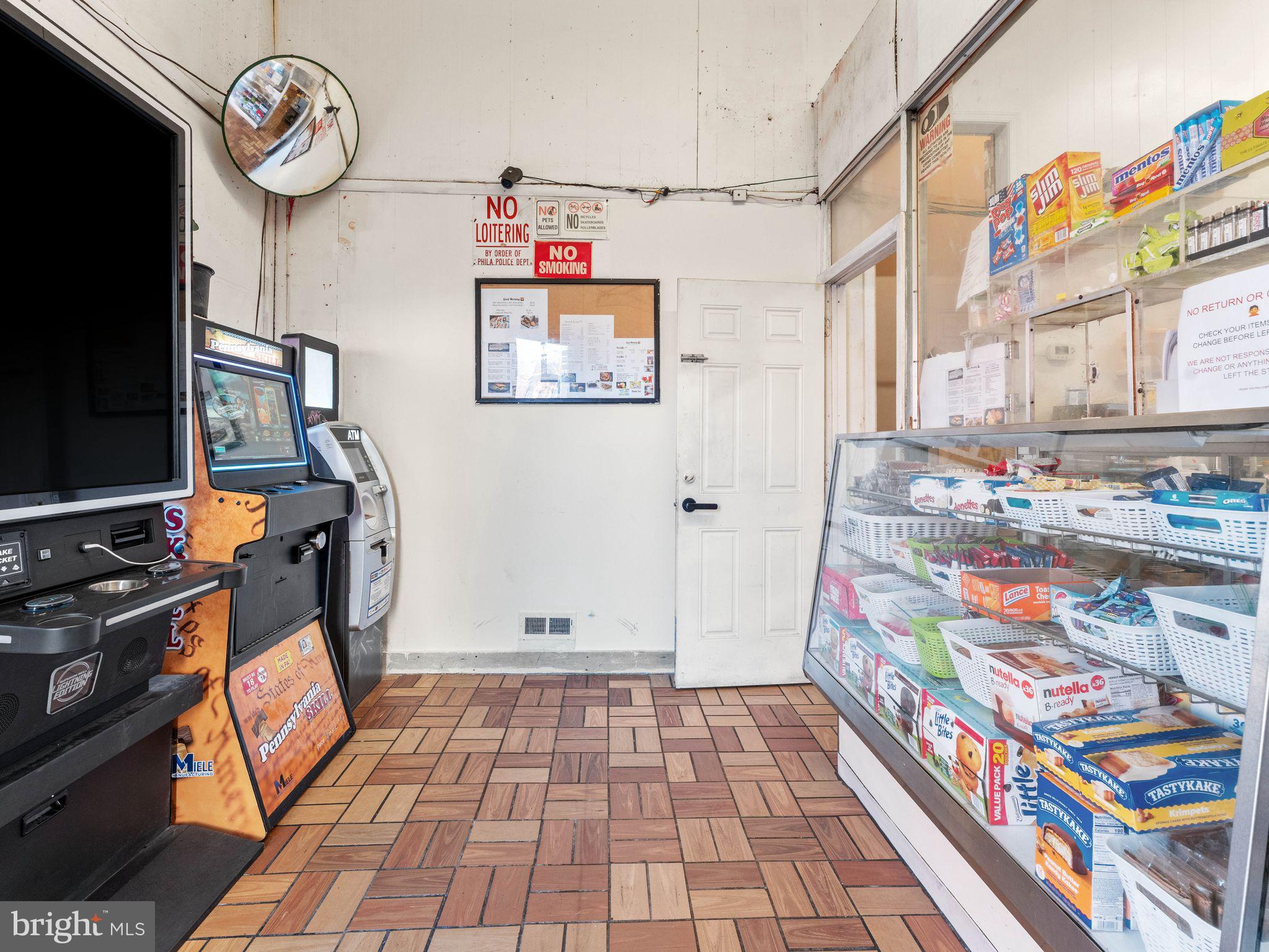 PHILADELPHIA (NORTH) - Commercial Sale