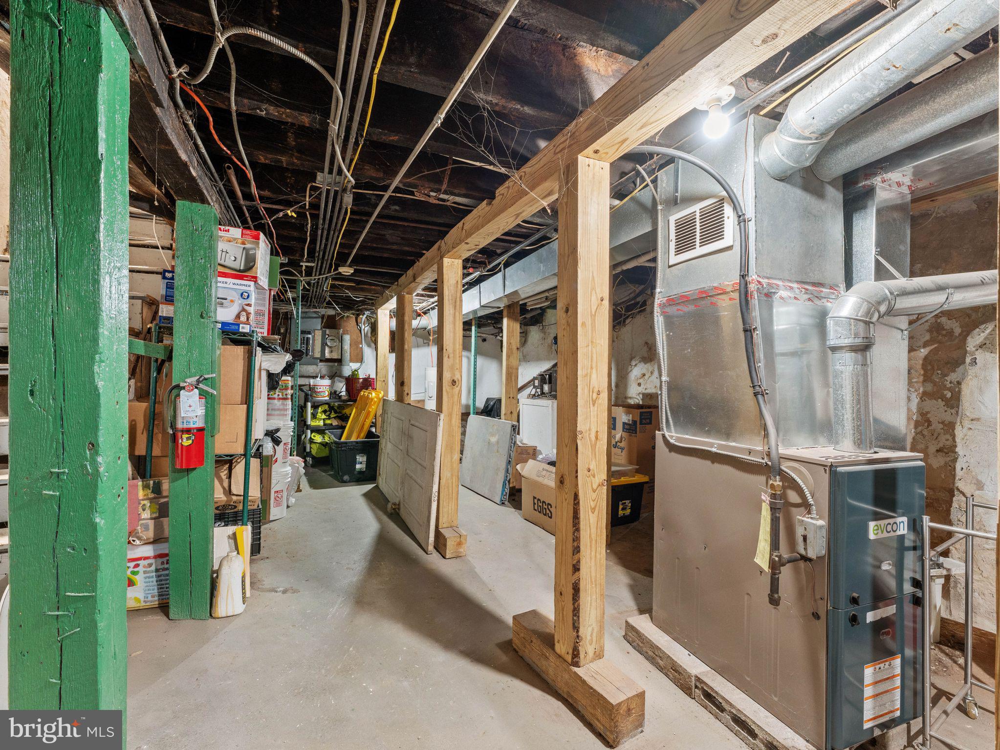 PHILADELPHIA (NORTH) - Commercial Sale