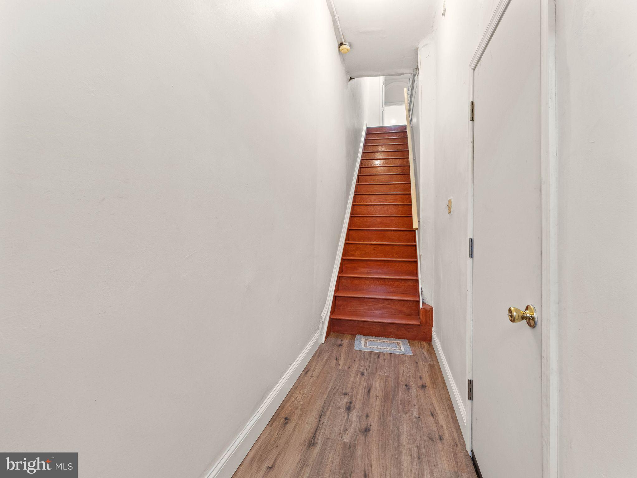 PHILADELPHIA (NORTH) - Commercial Sale