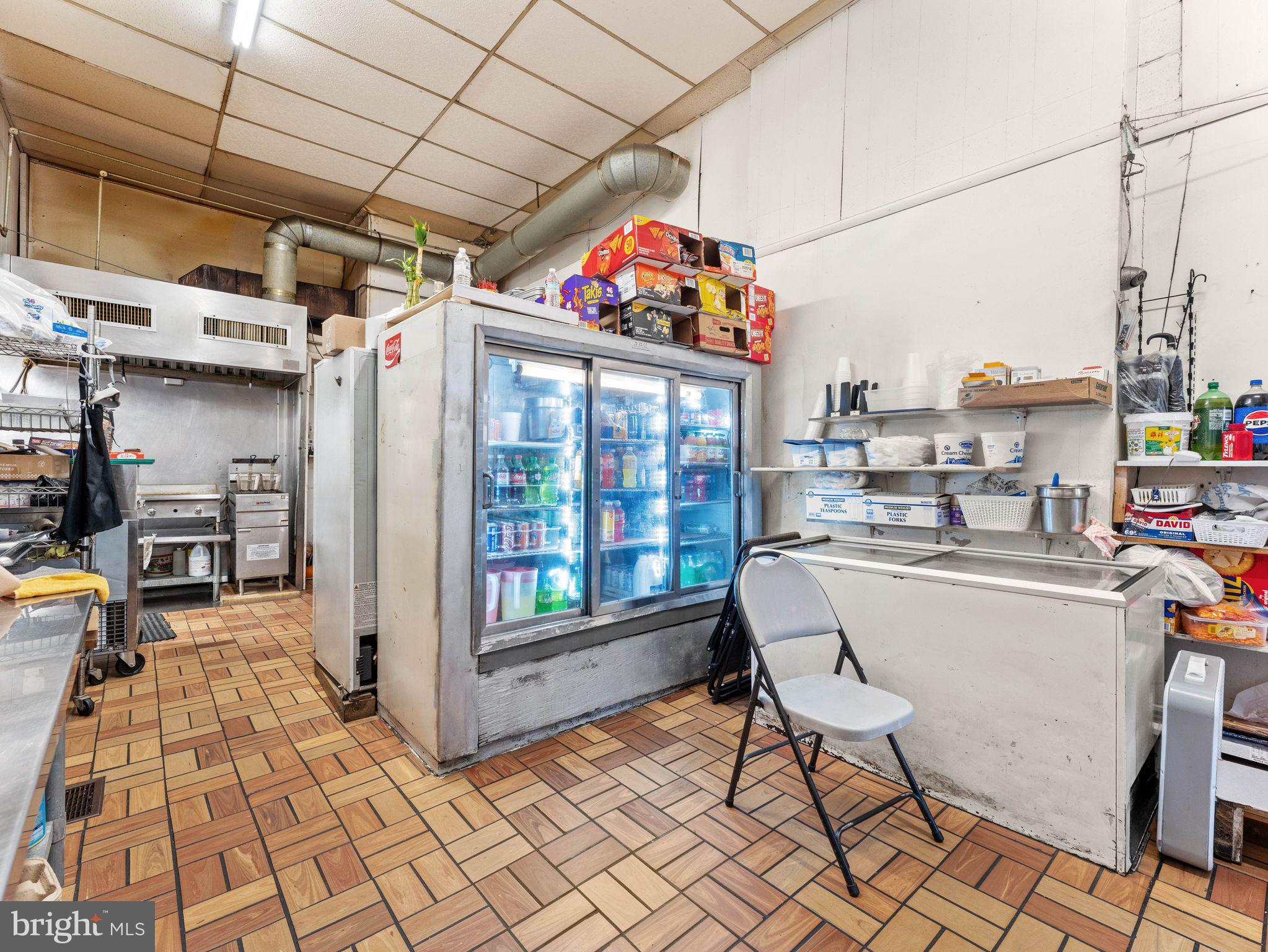 PHILADELPHIA (NORTH) - Commercial Sale