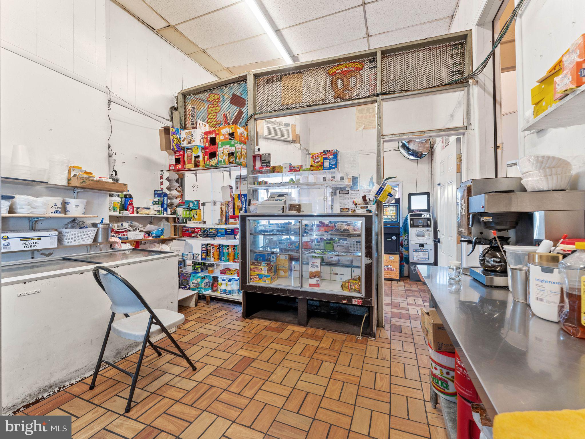 PHILADELPHIA (NORTH) - Commercial Sale