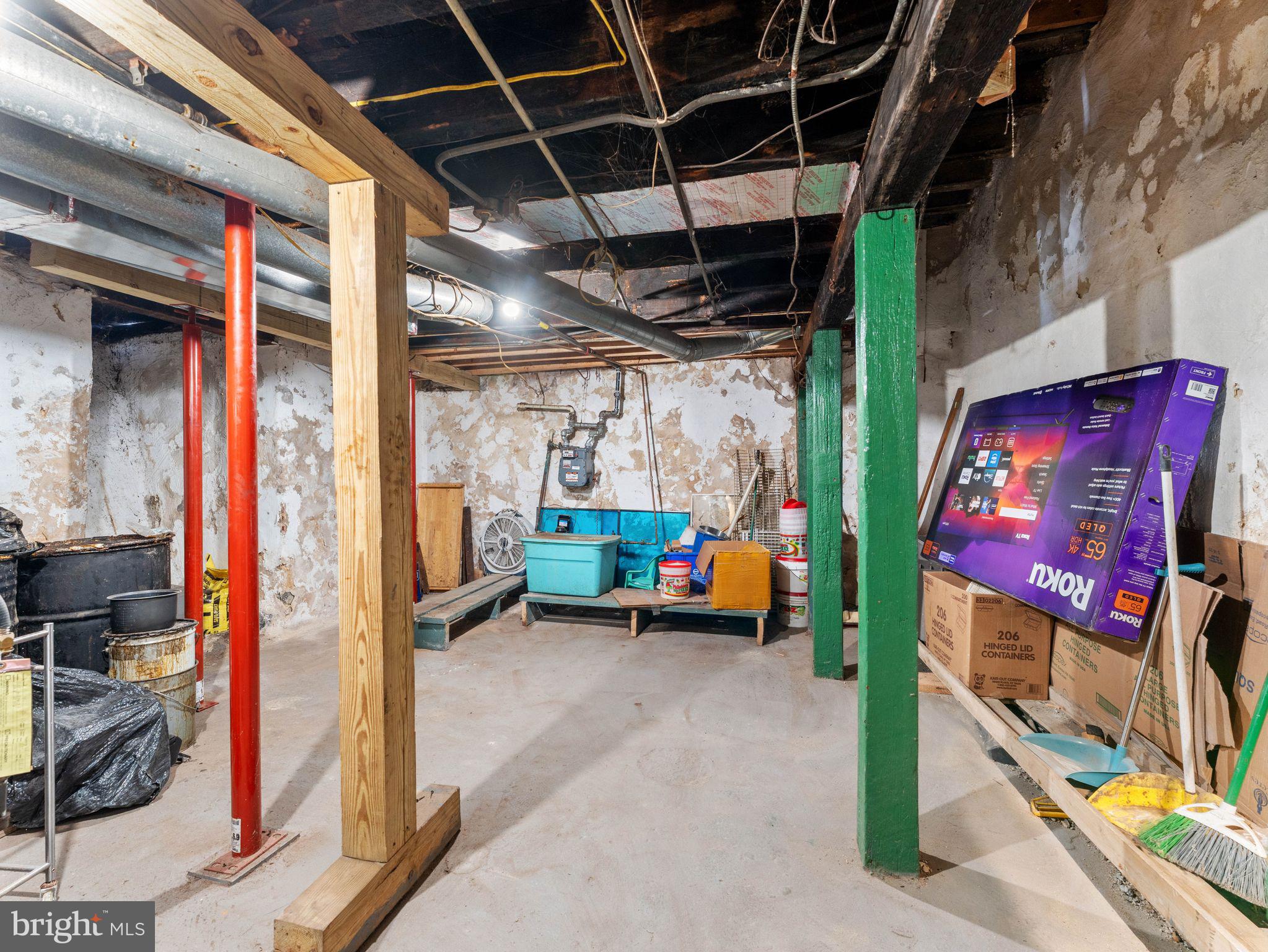 PHILADELPHIA (NORTH) - Commercial Sale