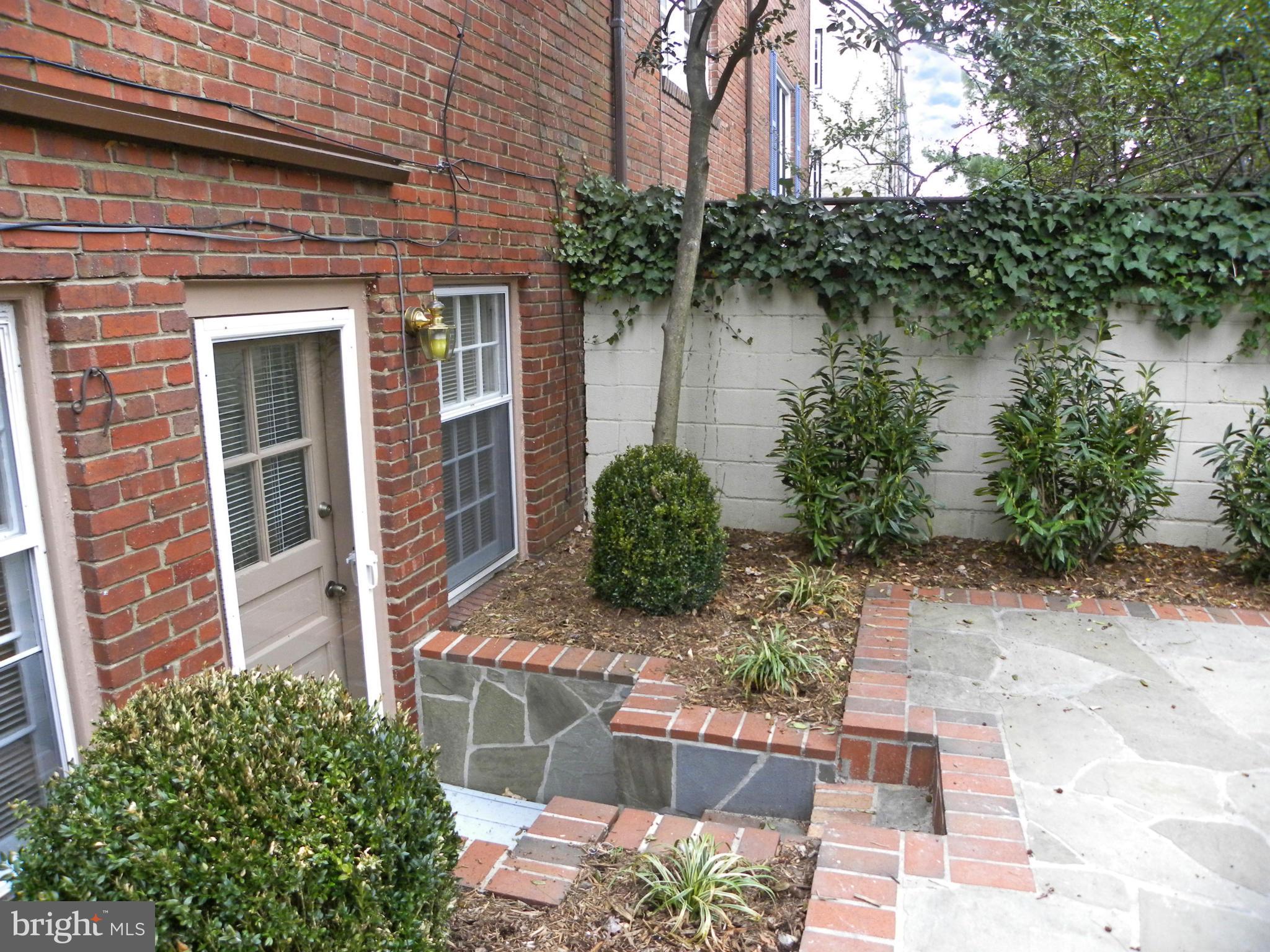 VIRGINIA VILLAGE - Residential Lease