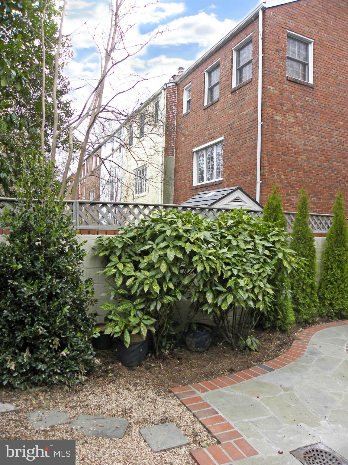 VIRGINIA VILLAGE - Residential Lease