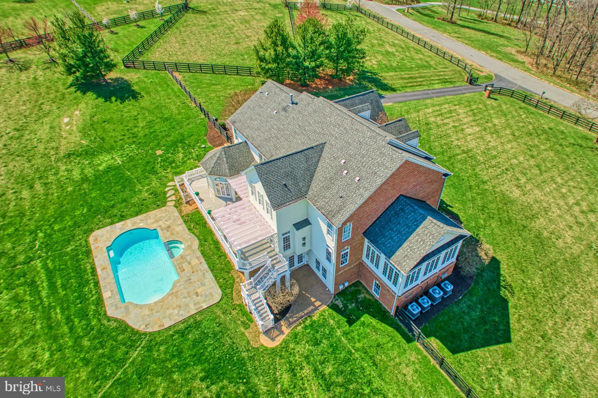 HIGHLANDS - Residential