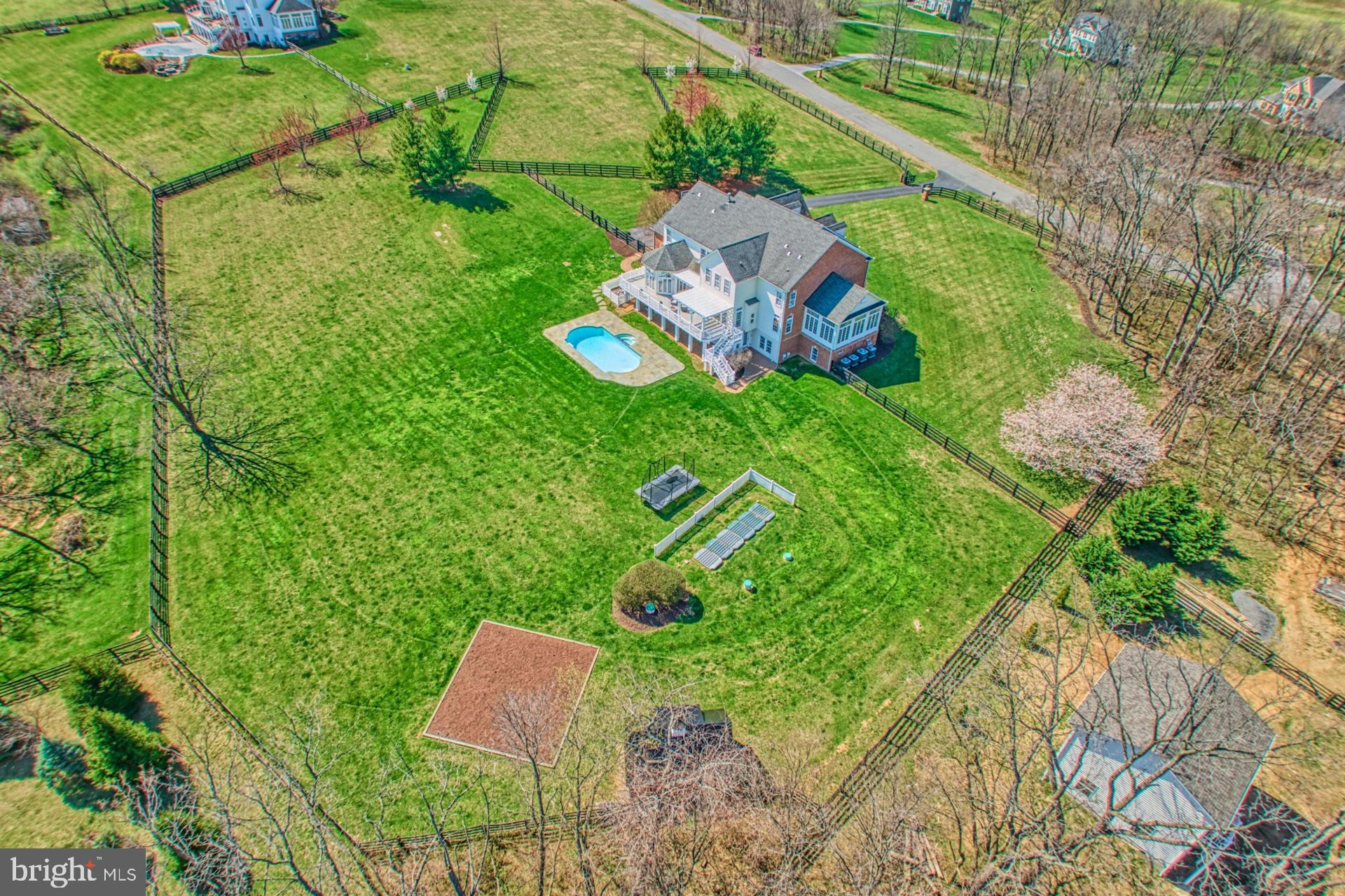 HIGHLANDS - Residential