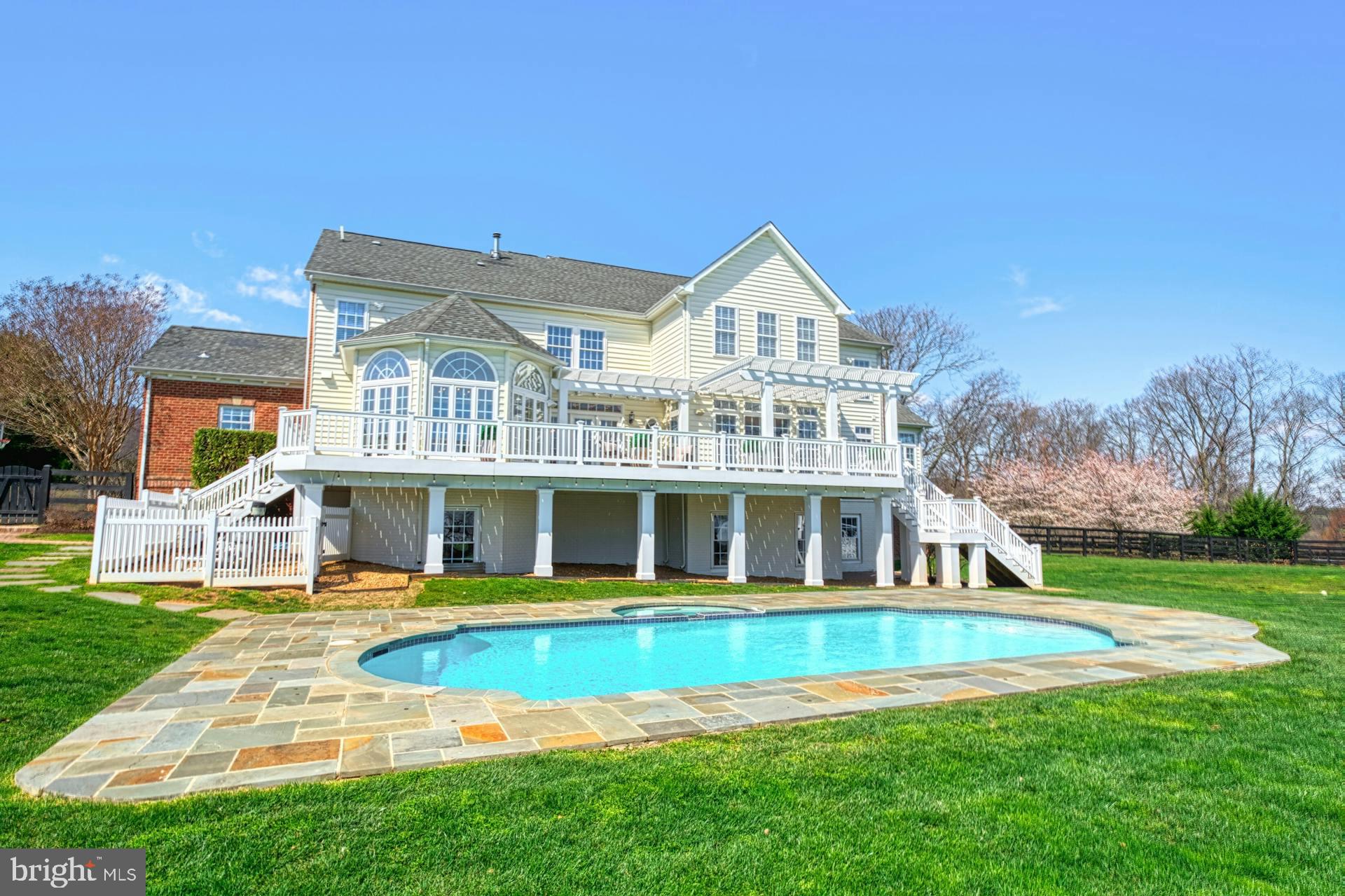 HIGHLANDS - Residential