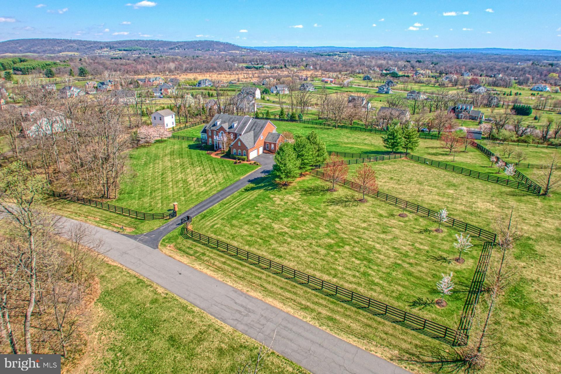 HIGHLANDS - Residential