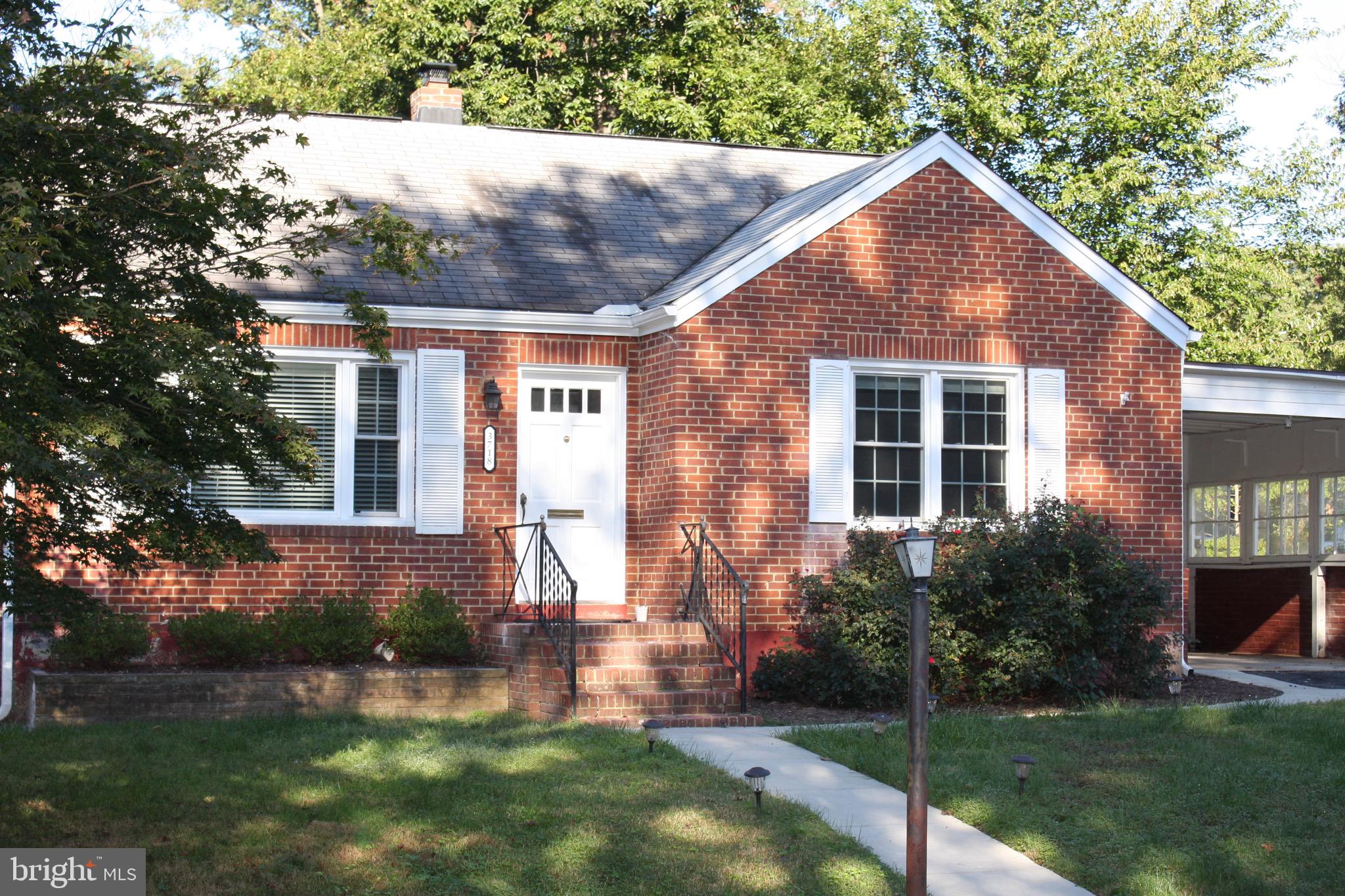 FAIRFAX WOODS - Residential Lease