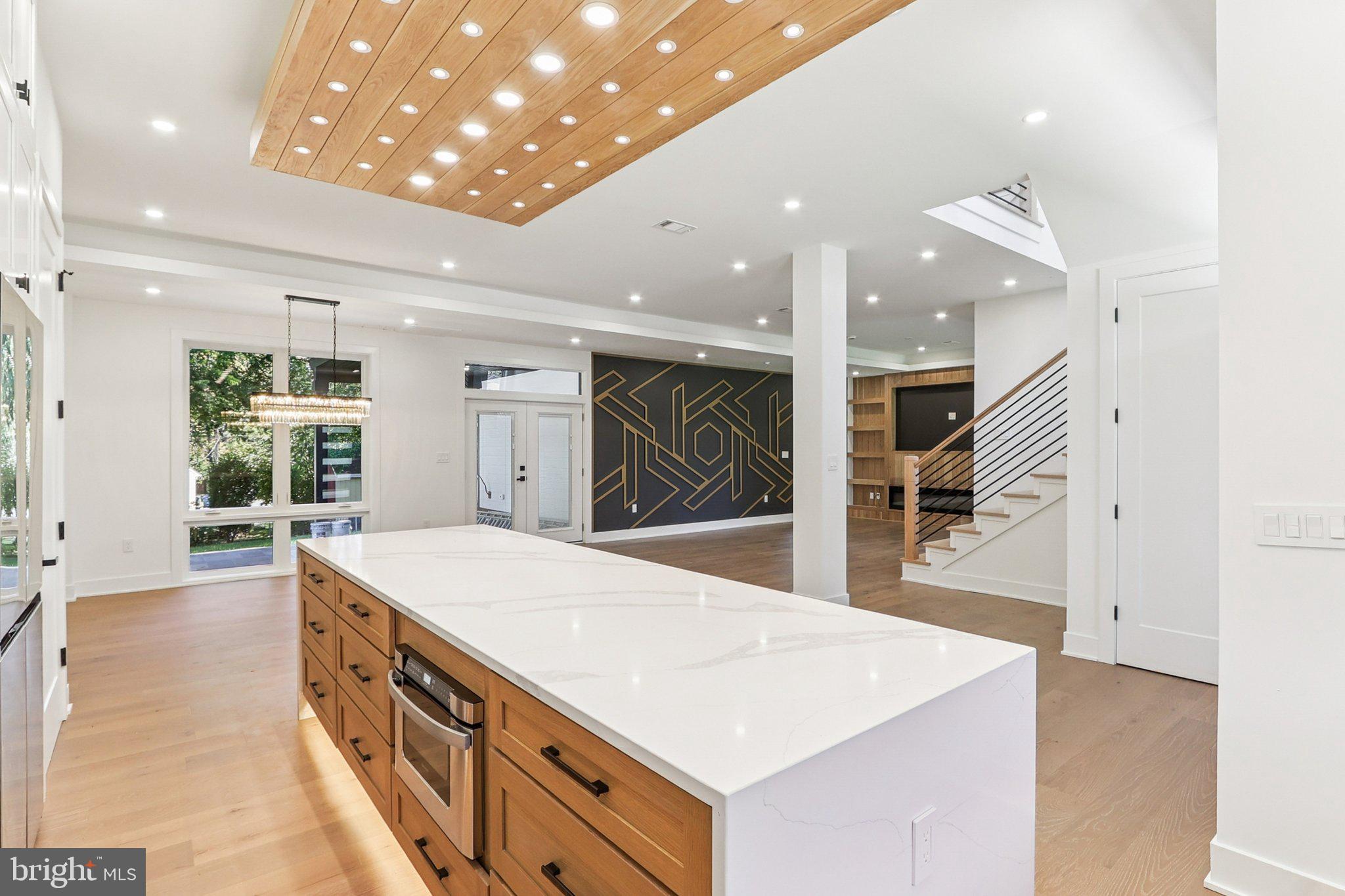 NORTH SPRINGFIELD - Residential