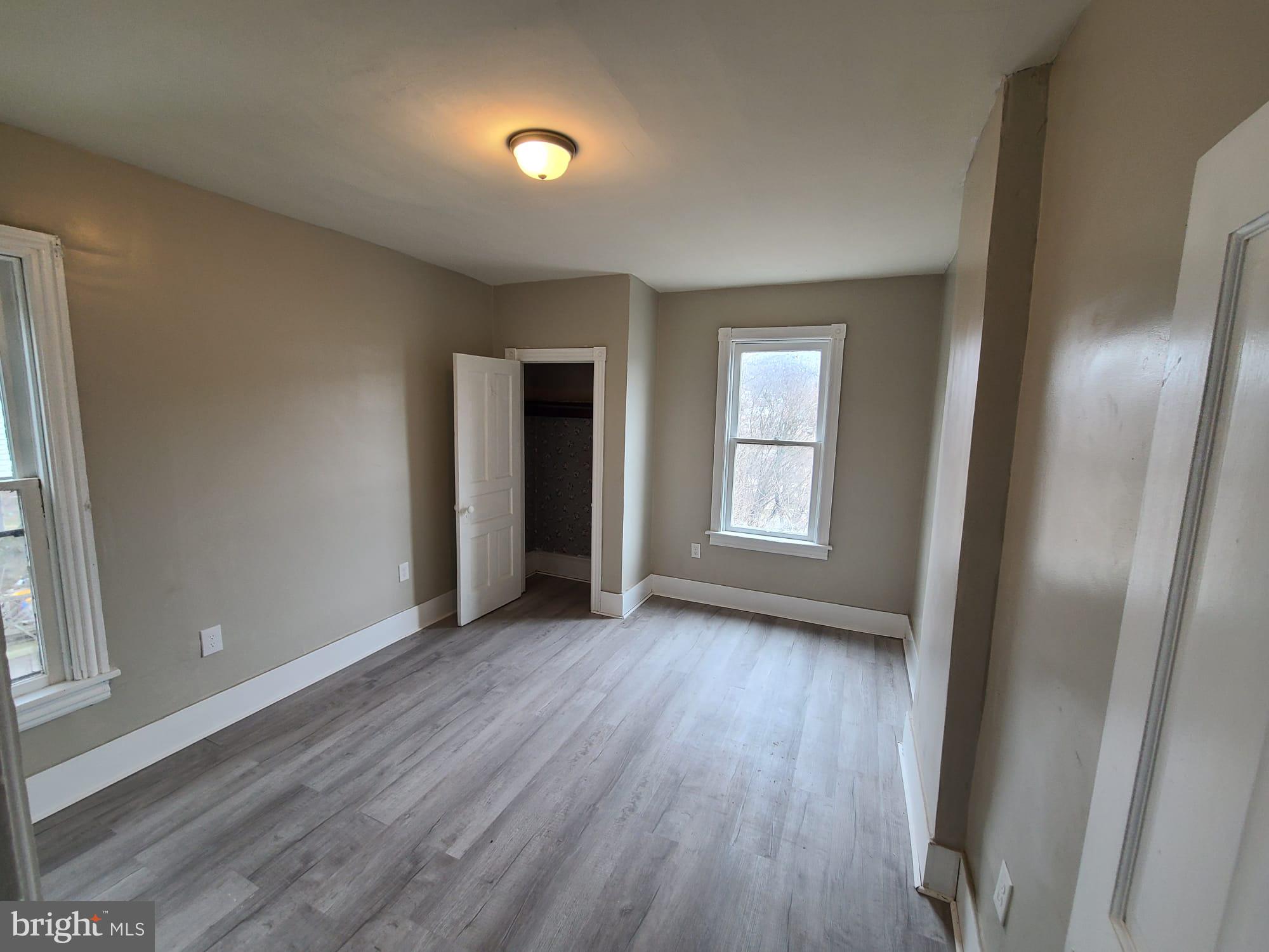 POTTSVILLE - Residential