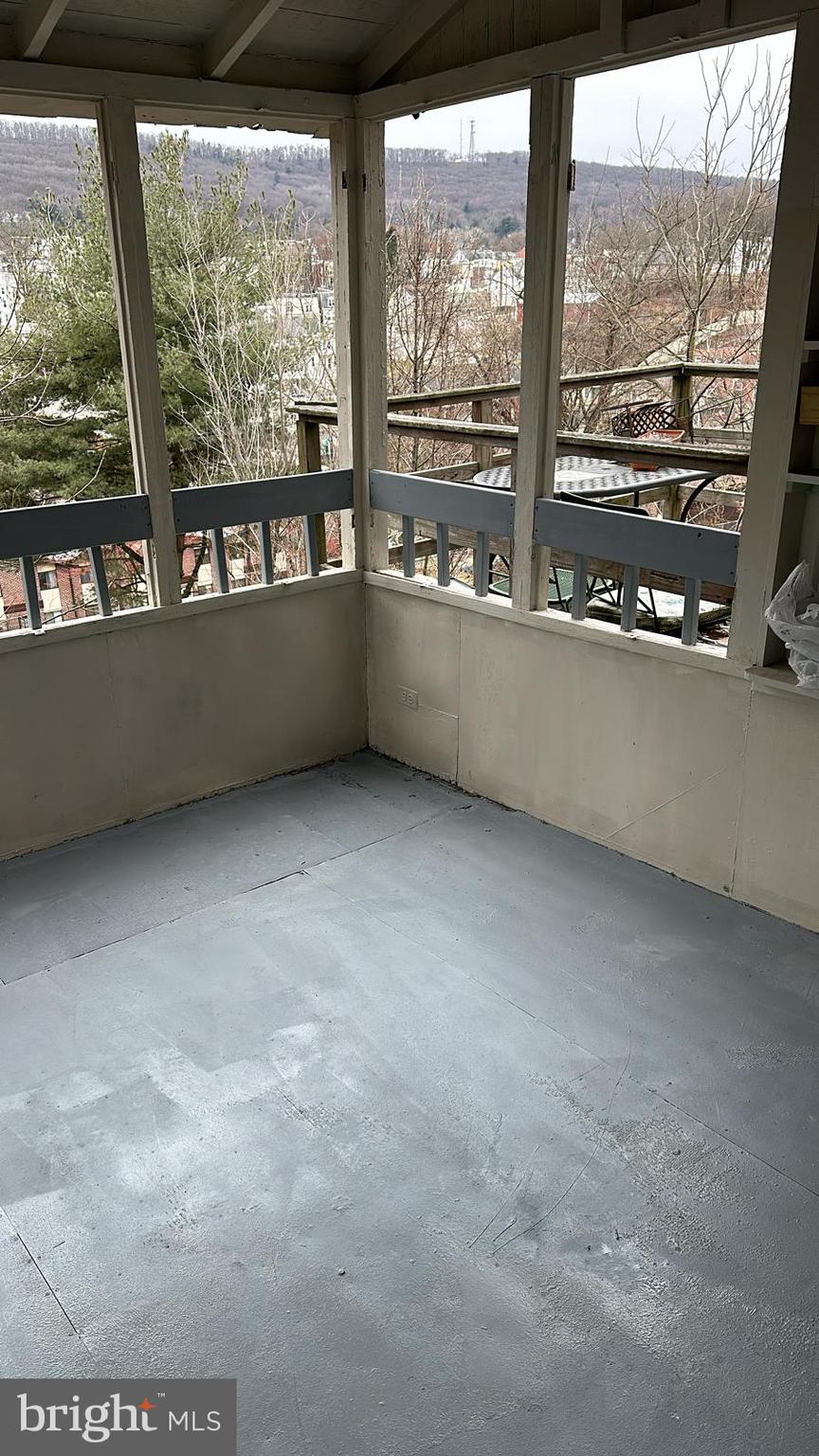 POTTSVILLE - Residential